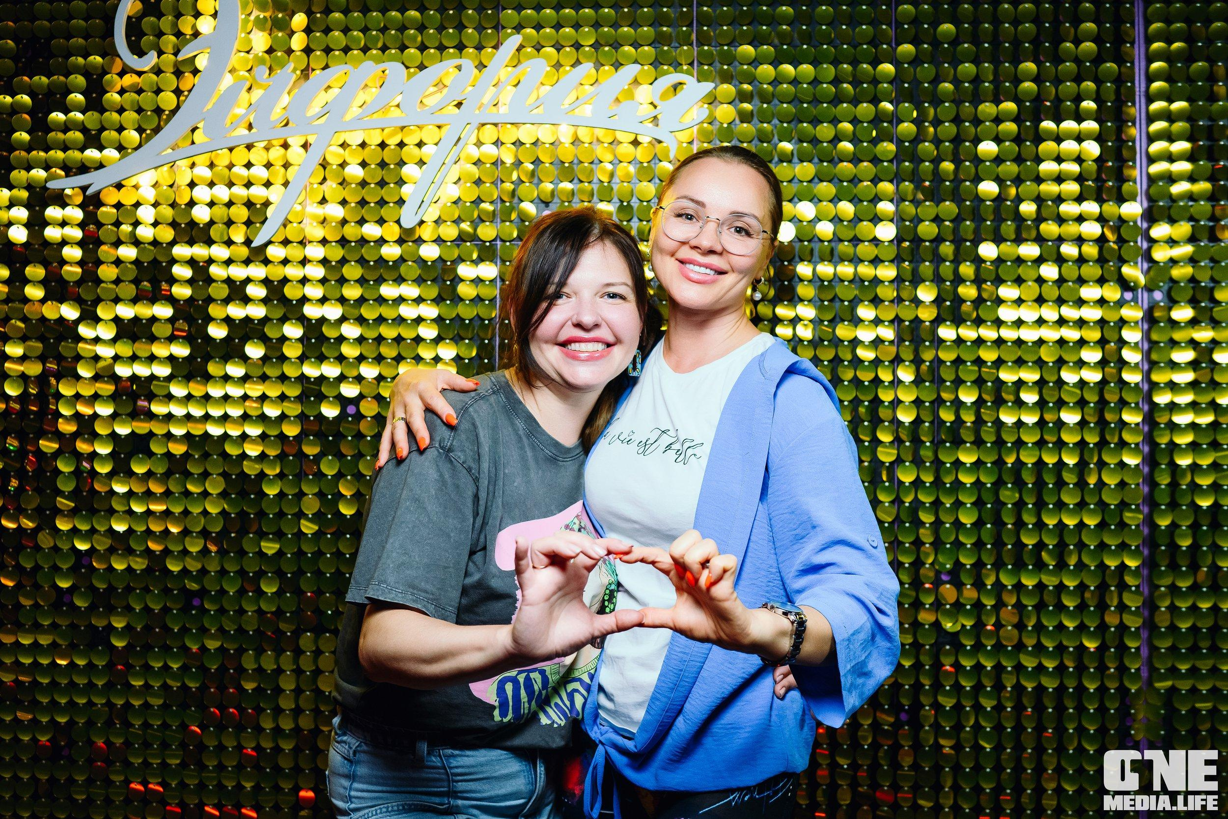 Фоторепортаж из караоке-клуба Эйфория. One Media Life: фоторепортажи, фотоотчеты с мероприятий и заведений