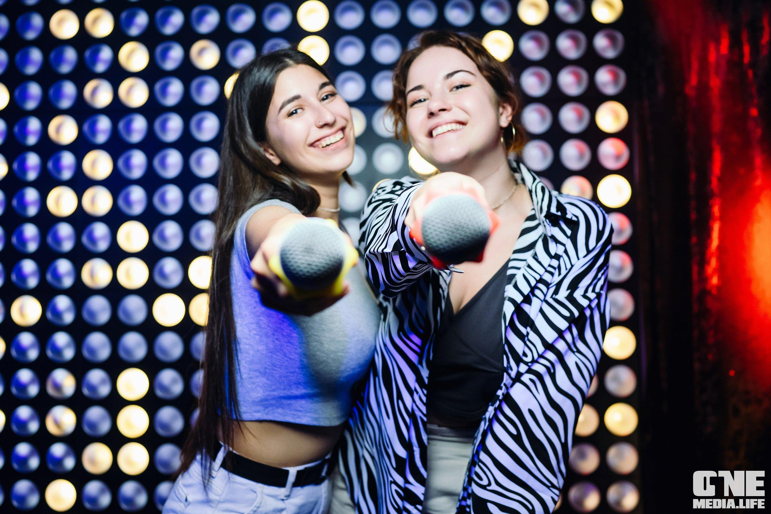 Фоторепортаж из караоке-клуба Эйфория. One Media Life: фоторепортажи, фотоотчеты с мероприятий и заведений