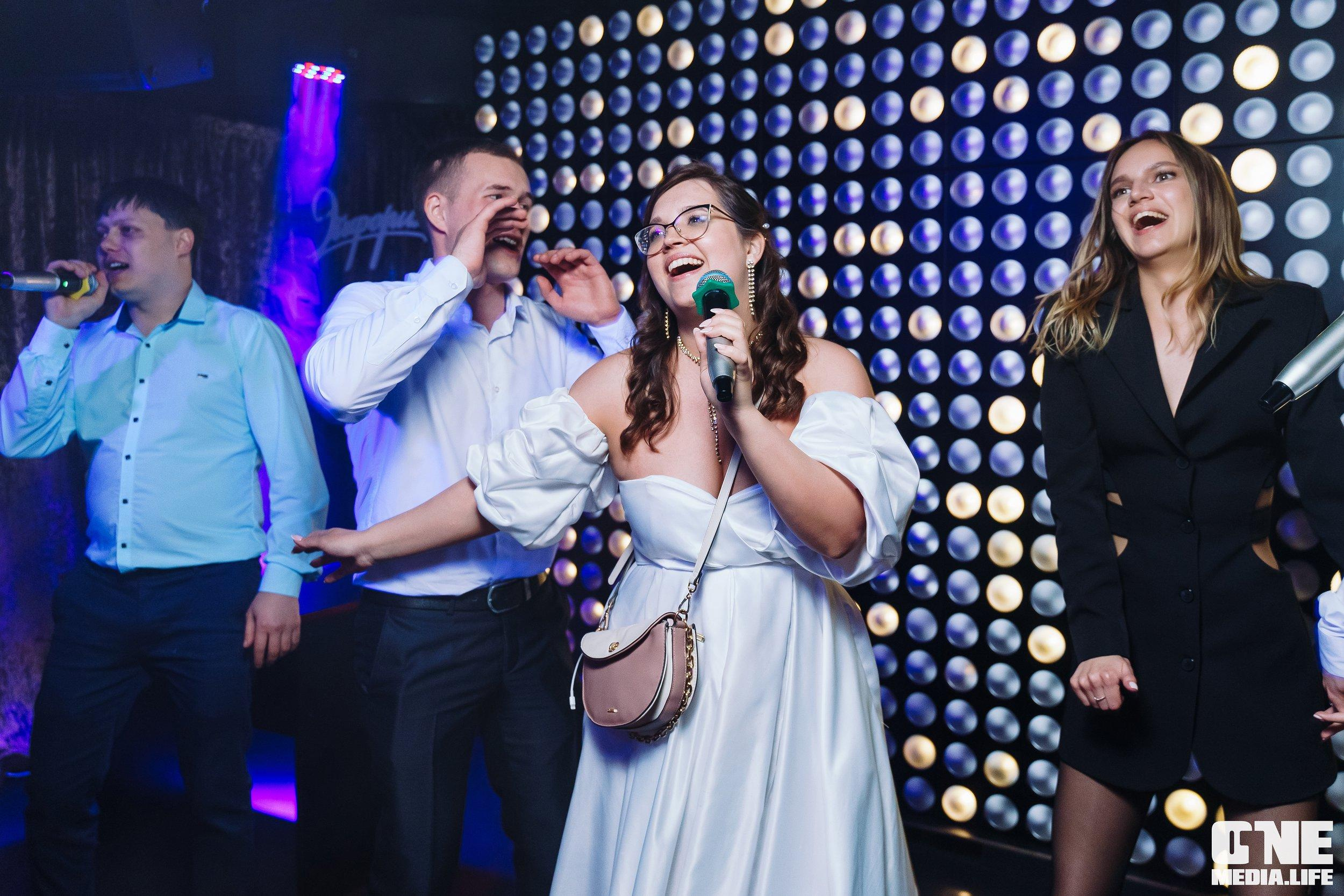 Фоторепортаж из караоке-клуба Эфория. One Media Life: фоторепортажи, фотоотчеты с мероприятий и заведений