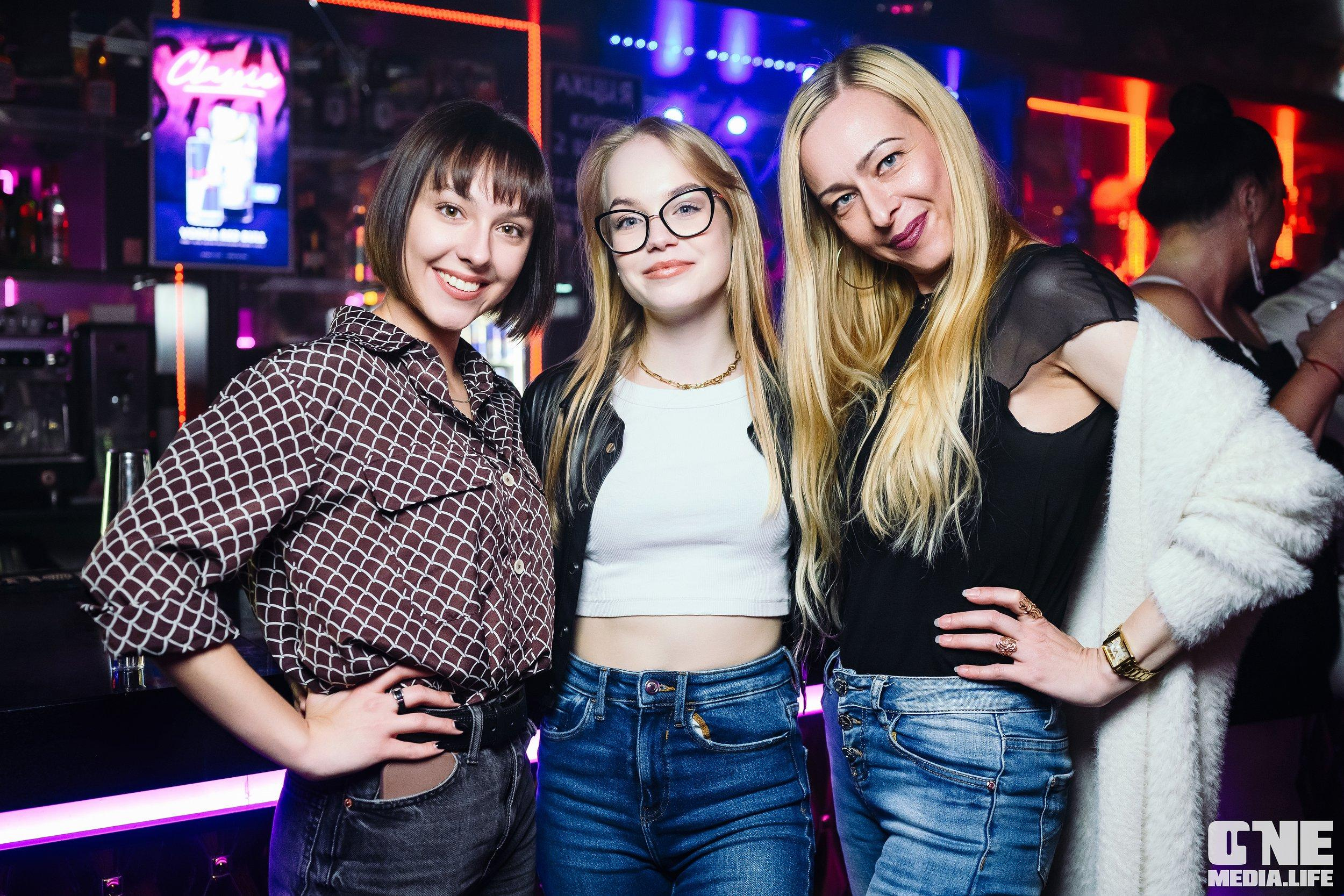 Фоторепортаж из экстрим бара XxxX. One Media Life: фоторепортажи, фотоотчеты с мероприятий и заведений