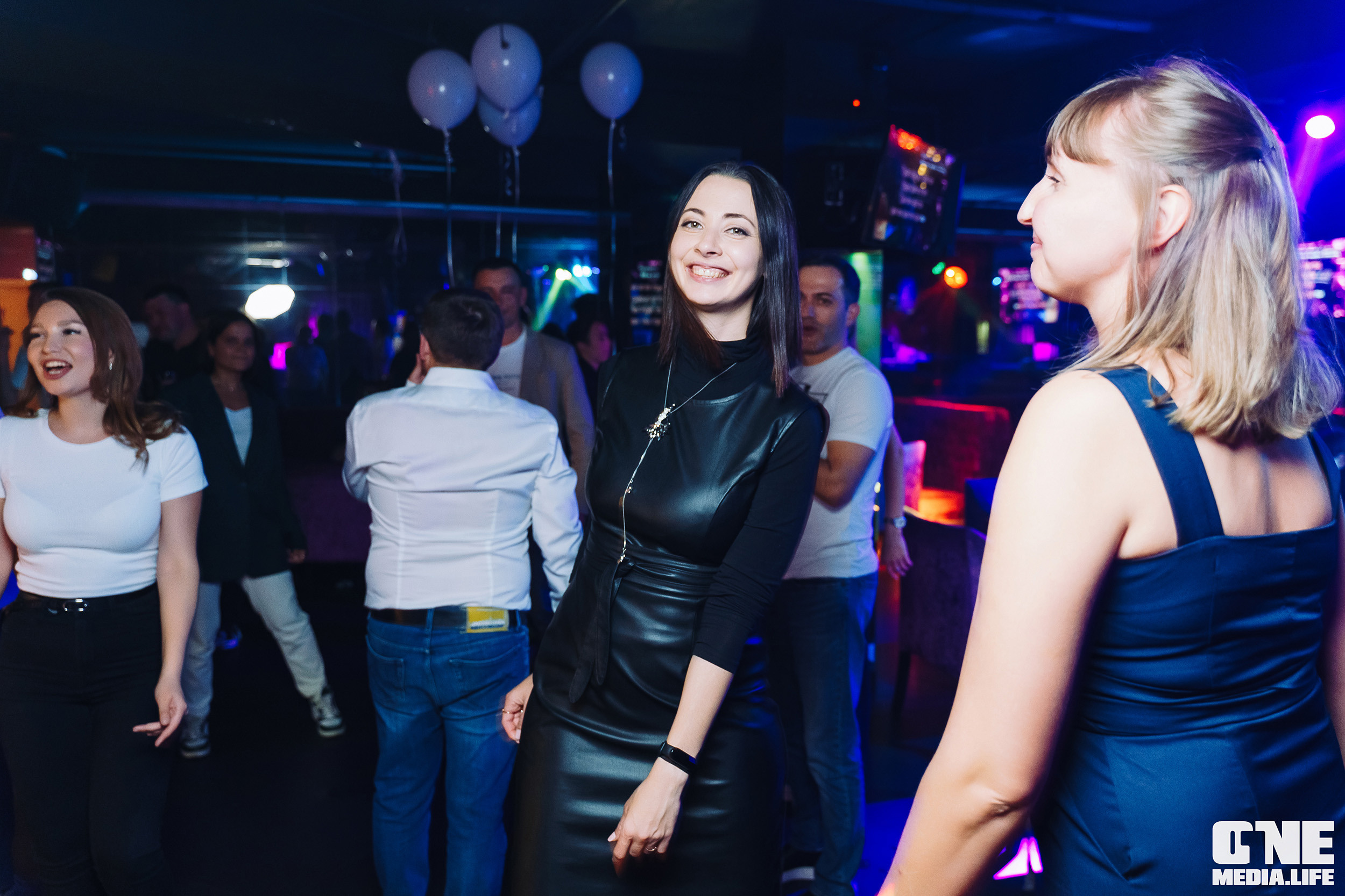 Фоторепортаж из караоке-клуба Эйфория. One Media Life: фоторепортажи, фотоотчеты с мероприятий и заведений