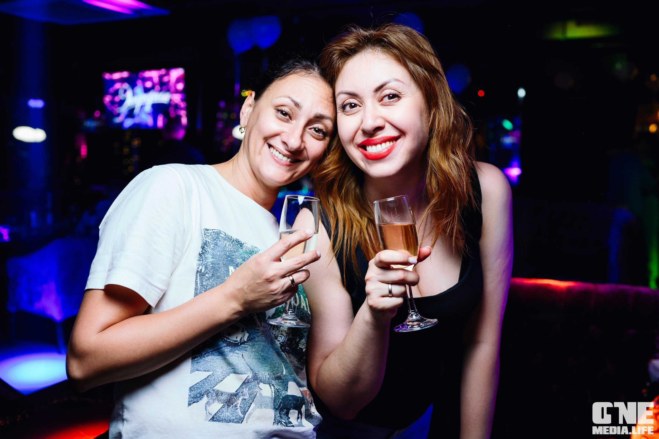 Фоторепортаж из караоке-клуба Эйфория. One Media Life: фоторепортажи, фотоотчеты с мероприятий и заведений