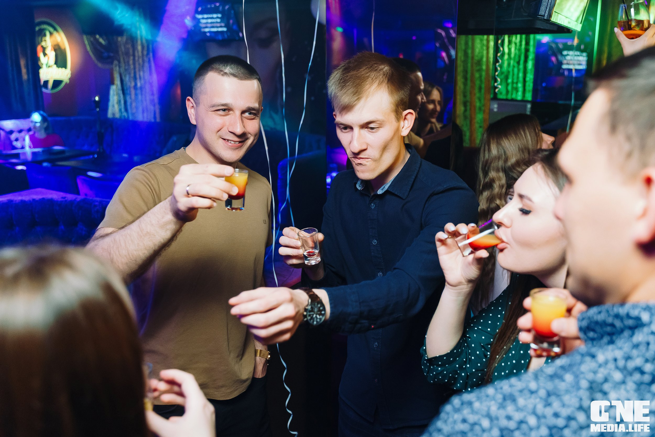 Фоторепортаж из караоке-клуба Эйфория. One Media Life: фоторепортажи, фотоотчеты с мероприятий и заведений