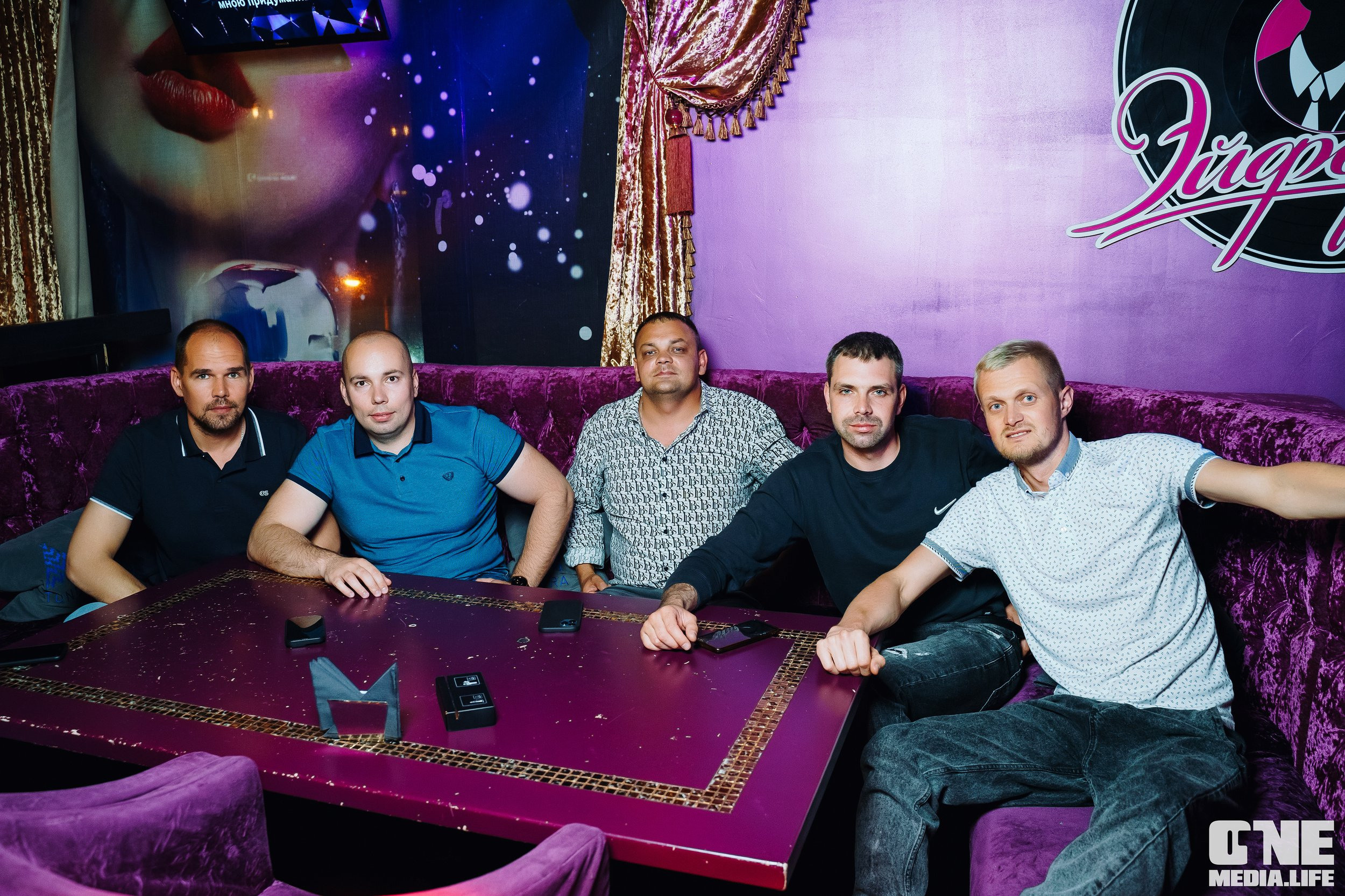 Фоторепортаж из караоке-клуба Эйфория. One Media Life: фоторепортажи, фотоотчеты с мероприятий и заведений