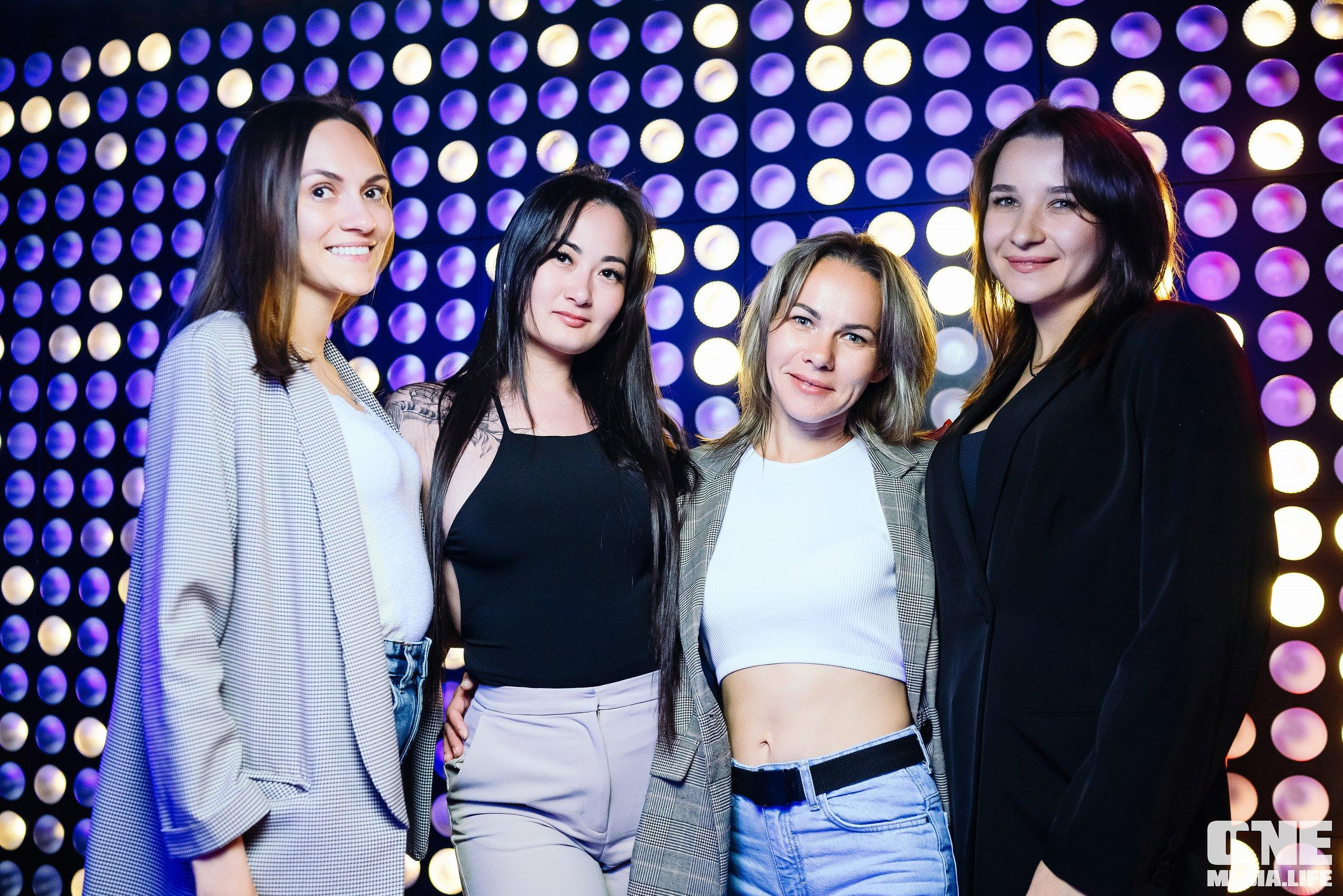 Фотоотчет из караоке-клуба Эйфория. One Media Life: фоторепортажи, фотоотчеты с мероприятий и заведений