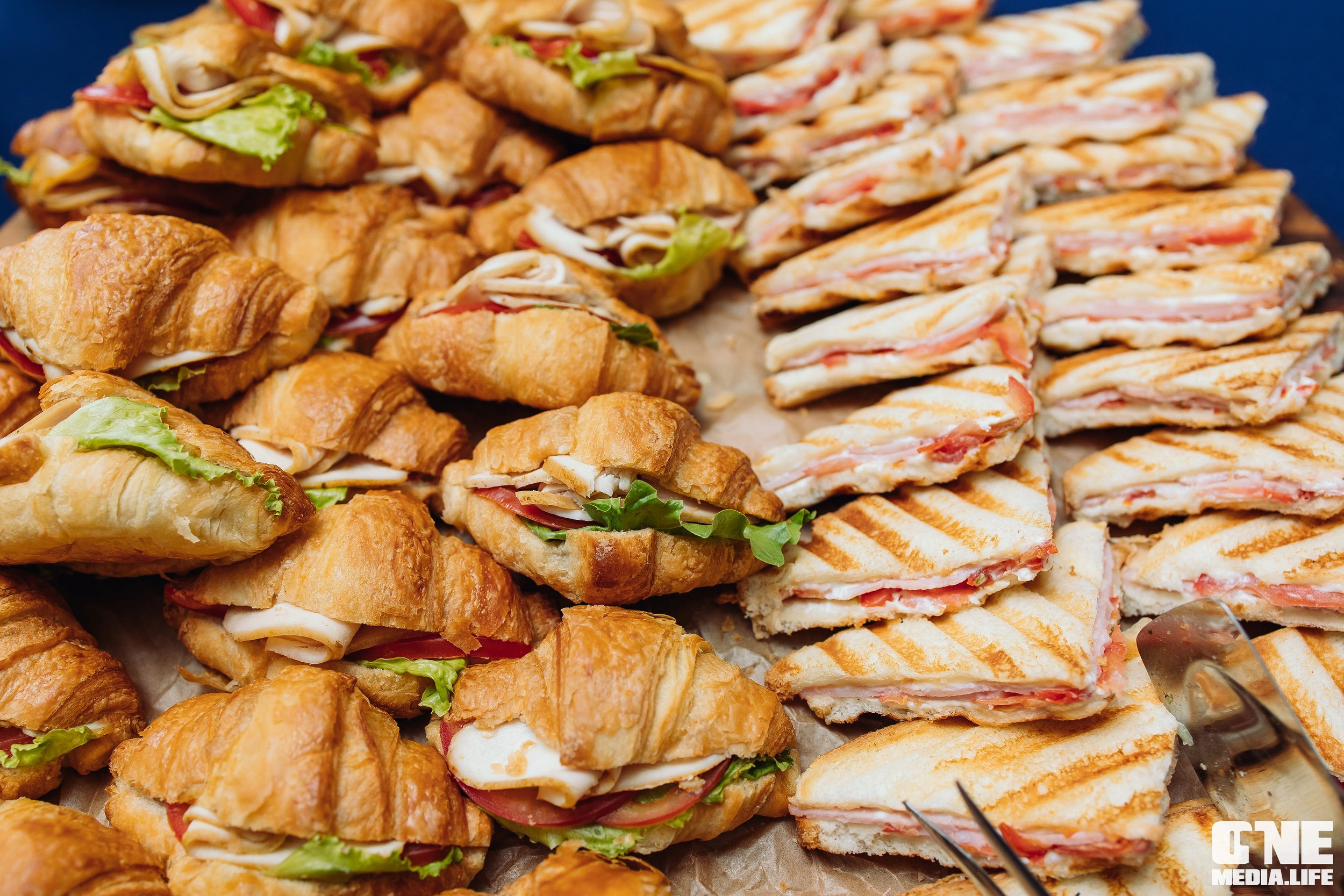 Серия лекция по искусственному интеллекту. One Media Life: фоторепортажи, фотоотчеты с мероприятий и заведений