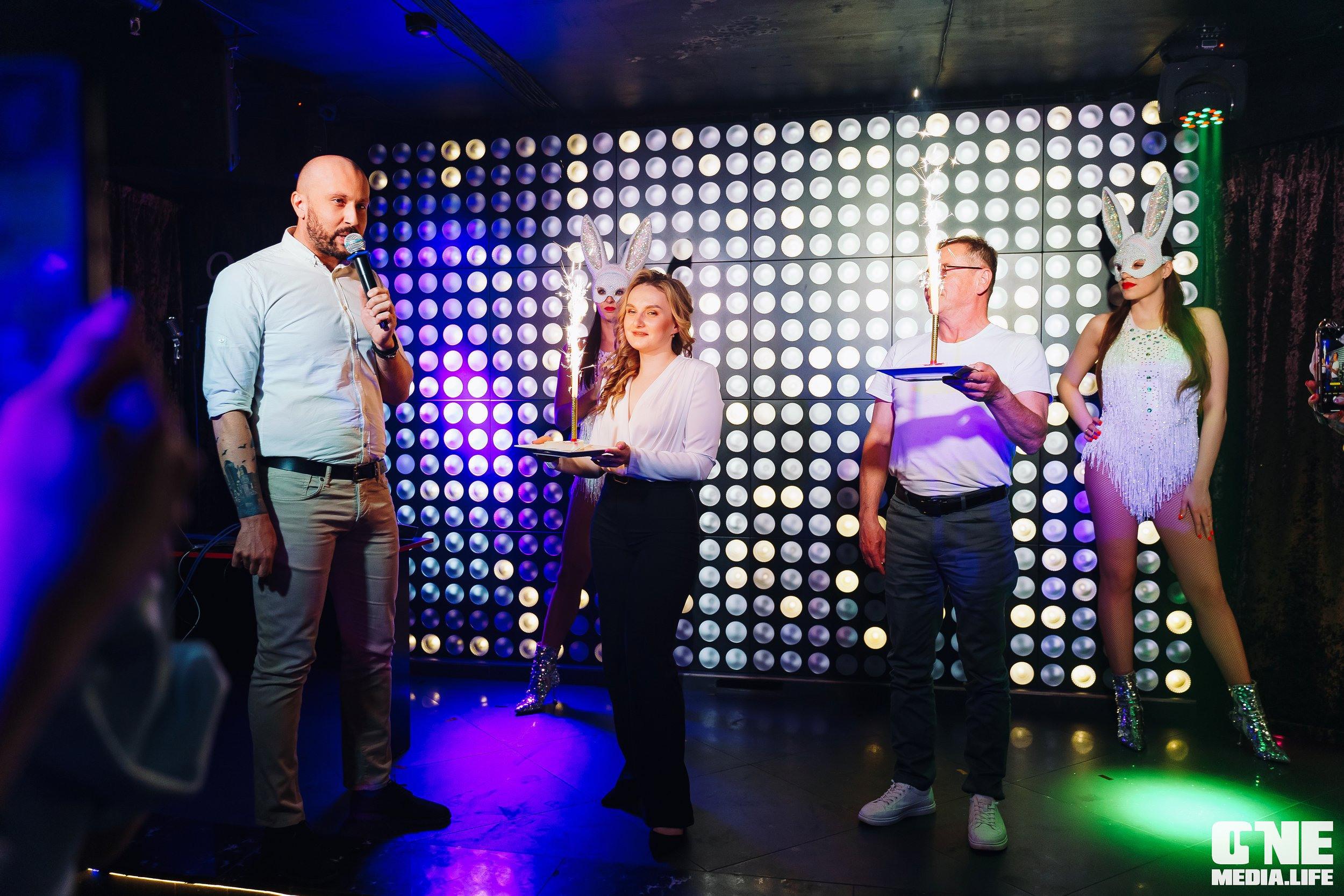 Фоторепортаж из караоке-клуба Эйфория. One Media Life: фоторепортажи, фотоотчеты с мероприятий и заведений