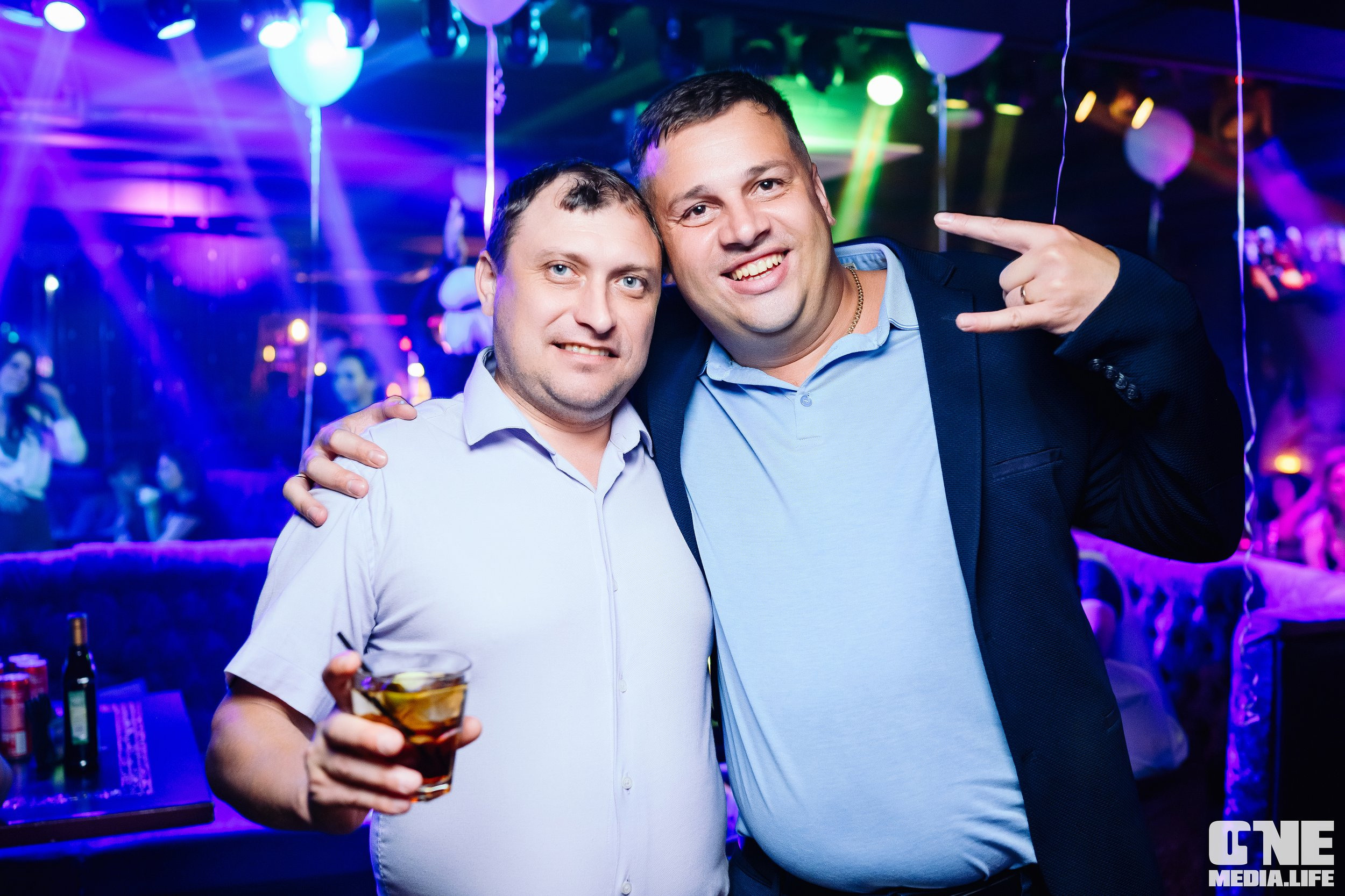 Фоторепортаж из караоке-клуба Эйфория. One Media Life: фоторепортажи, фотоотчеты с мероприятий и заведений