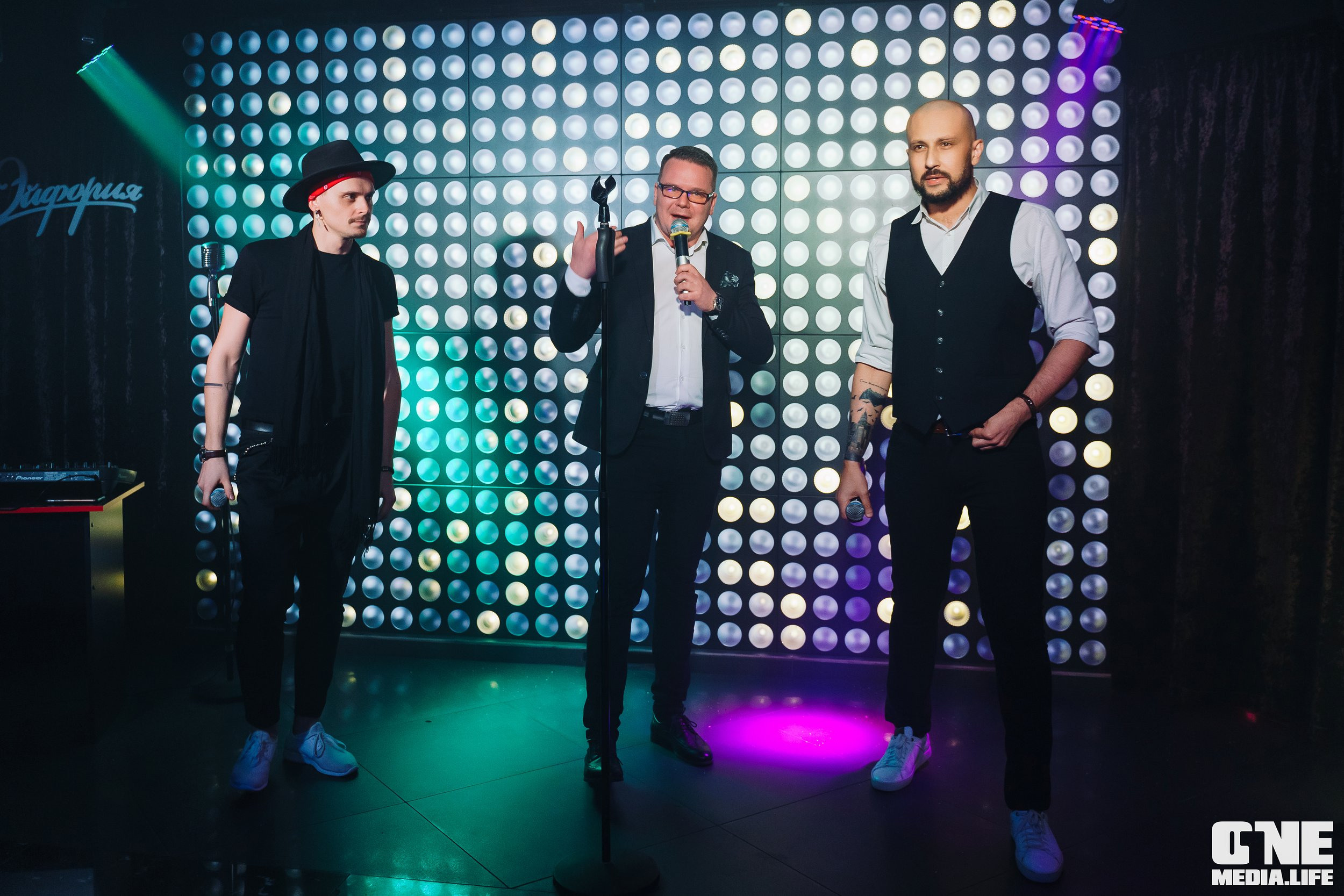 Фоторепортаж из караоке-клуба Эйфория. One Media Life: фоторепортажи, фотоотчеты с мероприятий и заведений