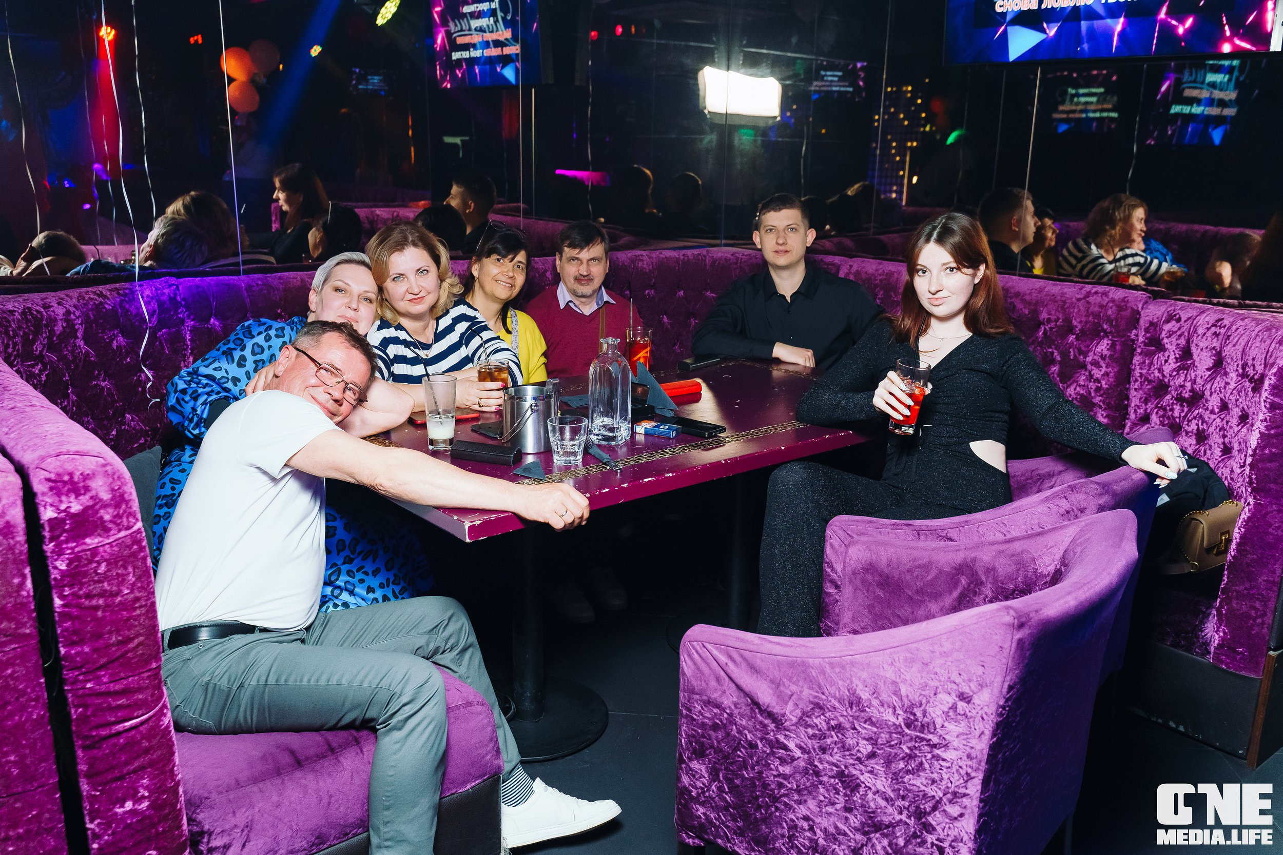 Фоторепортаж из караоке-клуба Эйфория. One Media Life: фоторепортажи, фотоотчеты с мероприятий и заведений