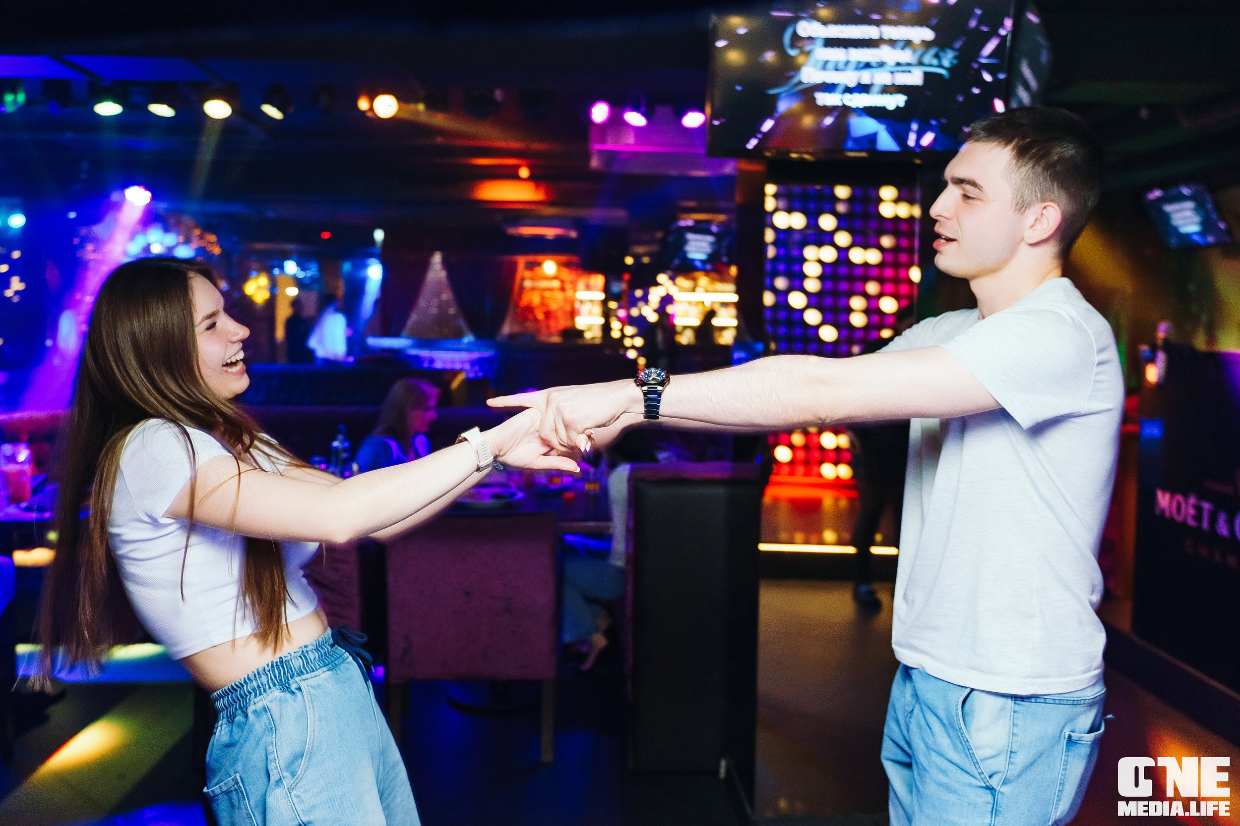 Фоторепортаж из караоке-клуба Эйфория. One Media Life: фоторепортажи, фотоотчеты с мероприятий и заведений