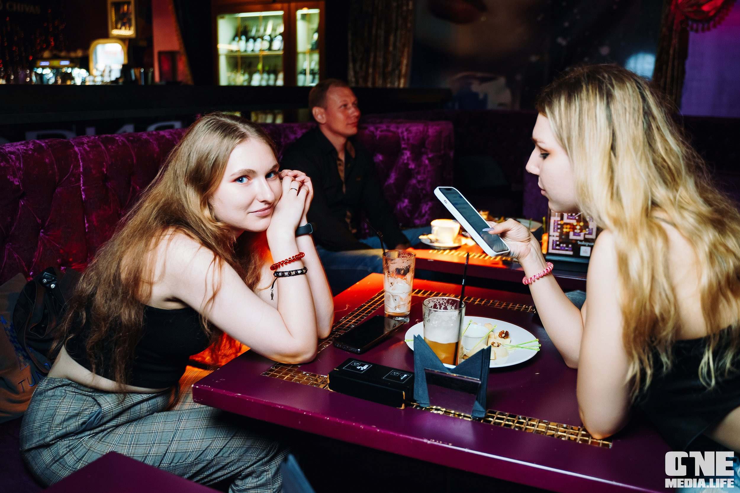 Фоторепортаж из караоке-клуба Эйфория. One Media Life: фоторепортажи, фотоотчеты с мероприятий и заведений