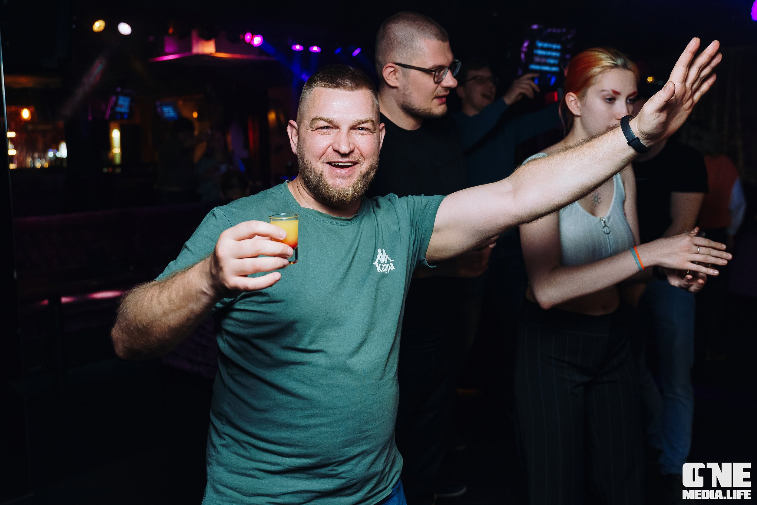 Фоторепортаж из караоке-клуба Эйфория. One Media Life: фоторепортажи, фотоотчеты с мероприятий и заведений