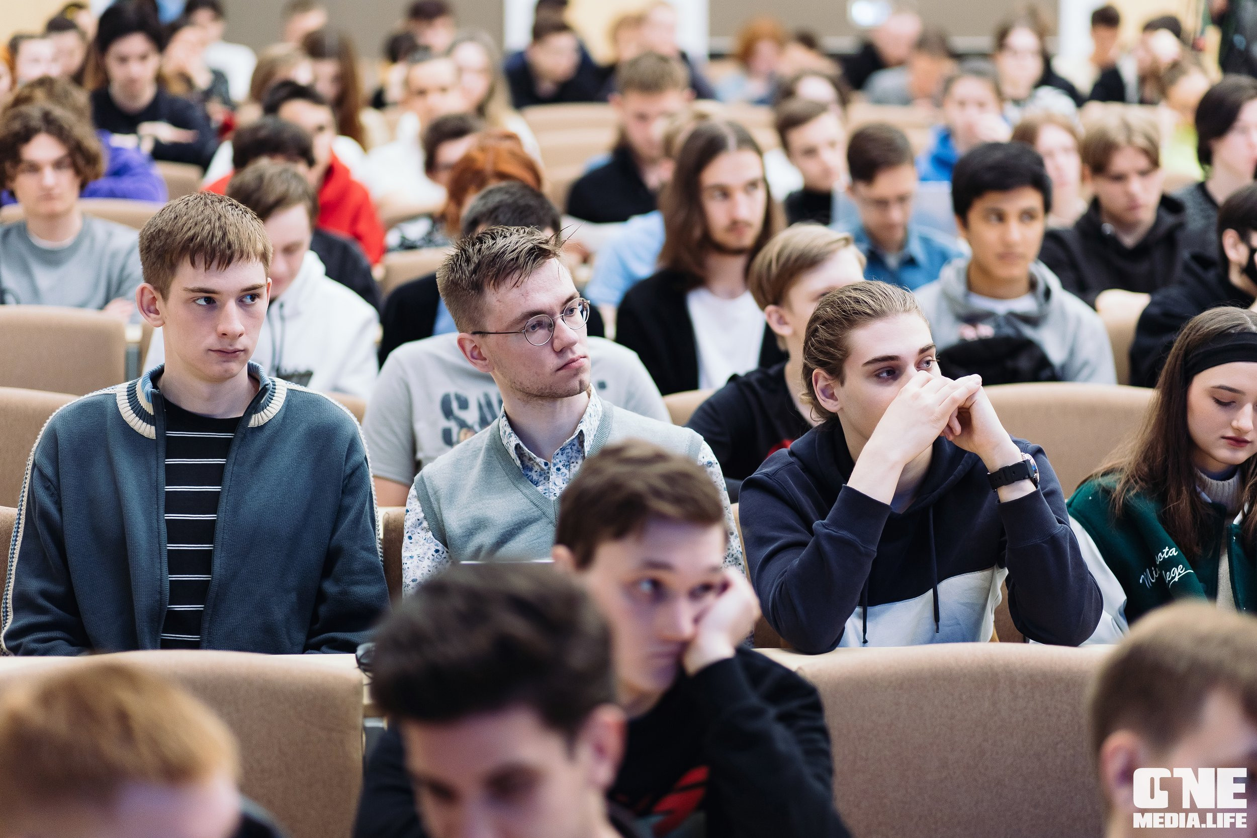 Серия лекция по искусственному интеллекту. One Media Life: фоторепортажи, фотоотчеты с мероприятий и заведений