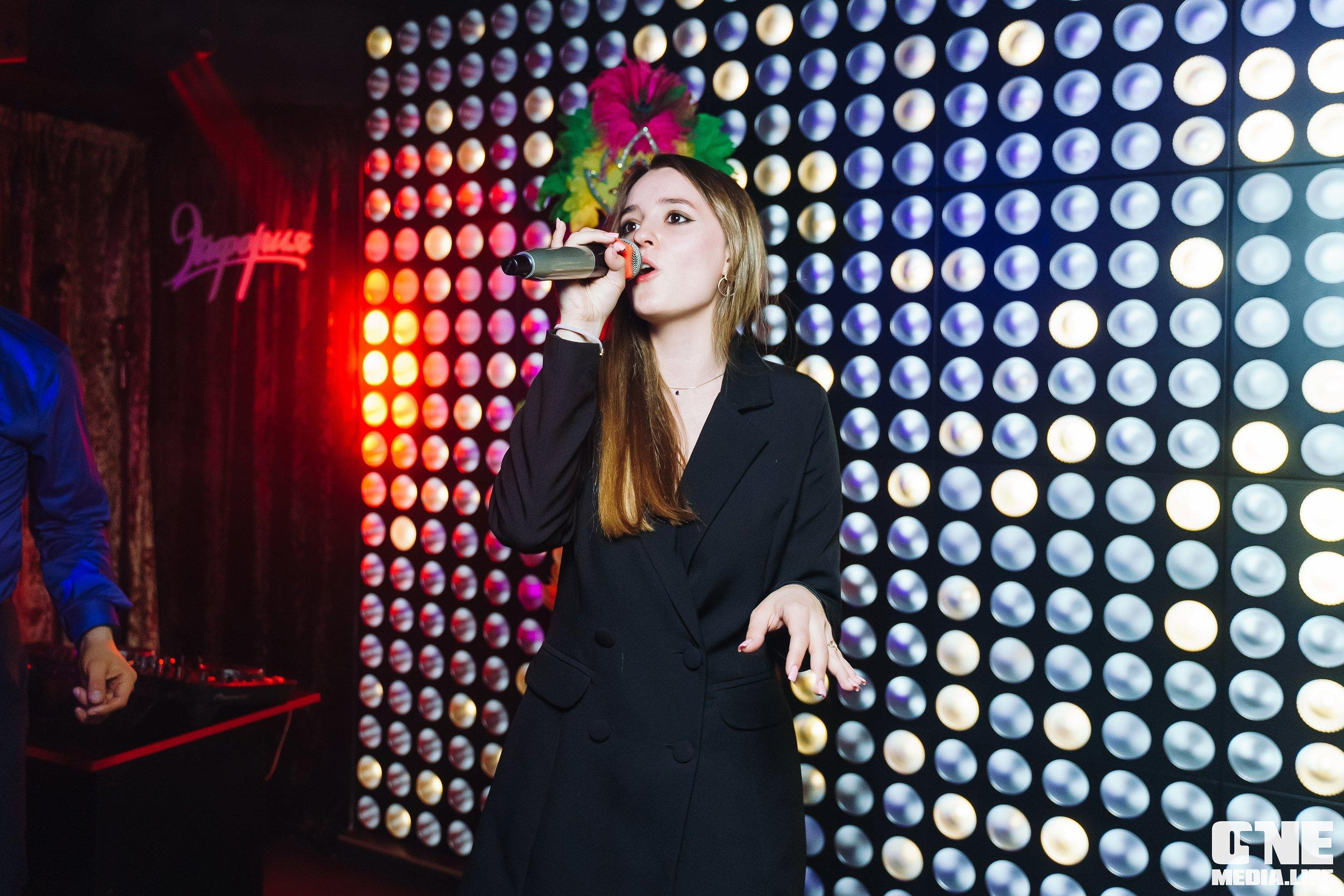 Фоторепортаж из караоке-клуба Эфория. One Media Life: фоторепортажи, фотоотчеты с мероприятий и заведений