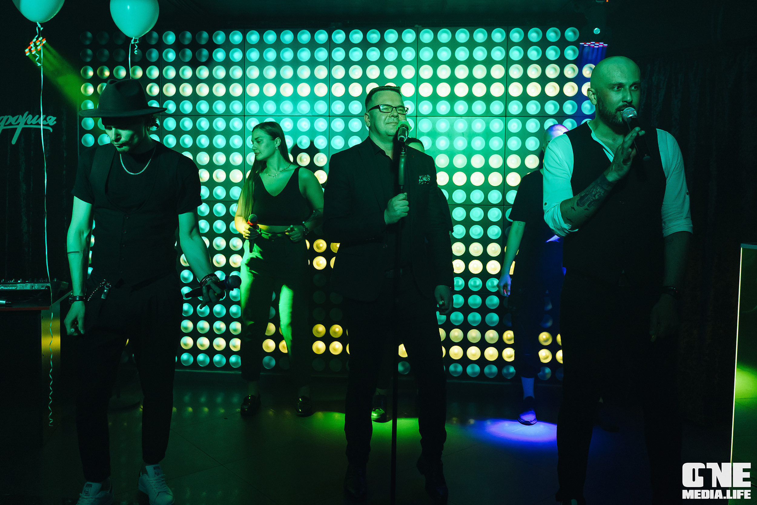 Фоторепортаж из караоке-клуба Эйфория. One Media Life: фоторепортажи, фотоотчеты с мероприятий и заведений