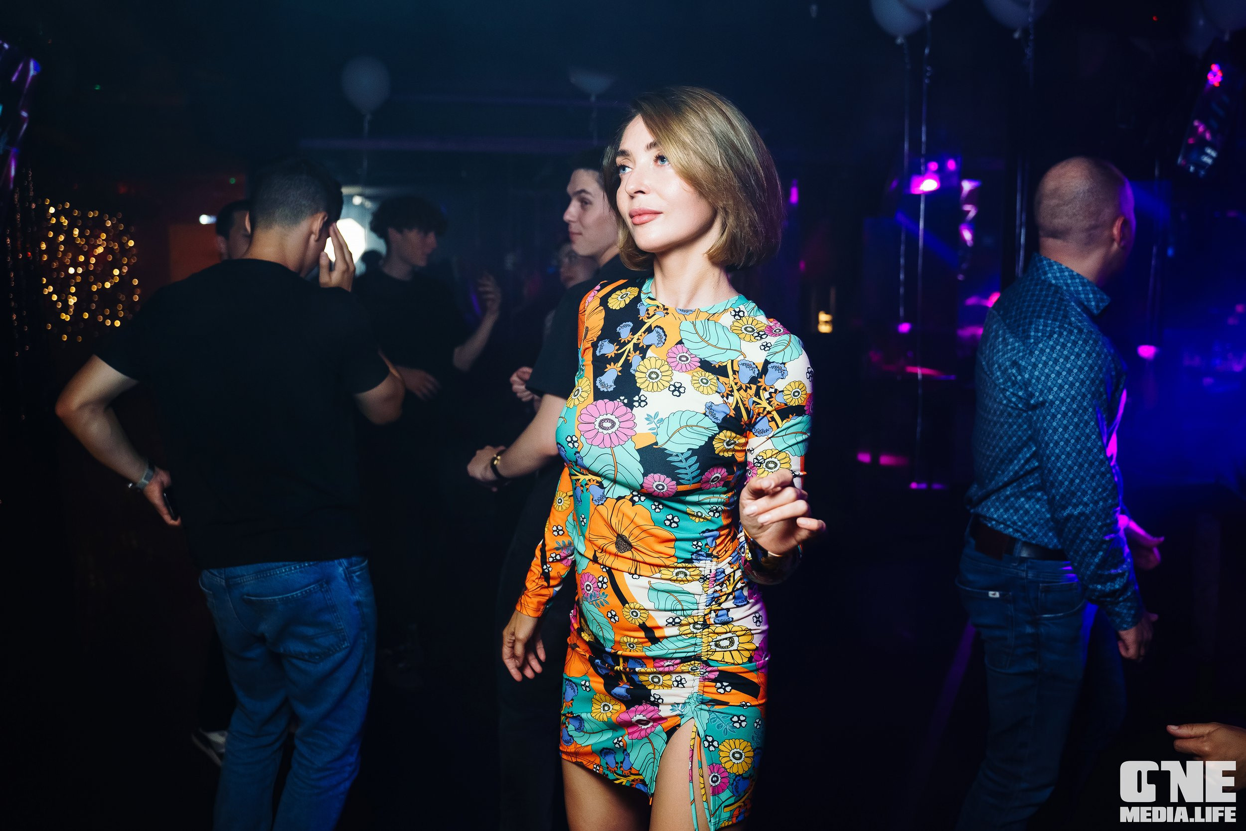 Фотоотчет из караоке-клуба Эйфория. One Media Life: фоторепортажи, фотоотчеты с мероприятий и заведений