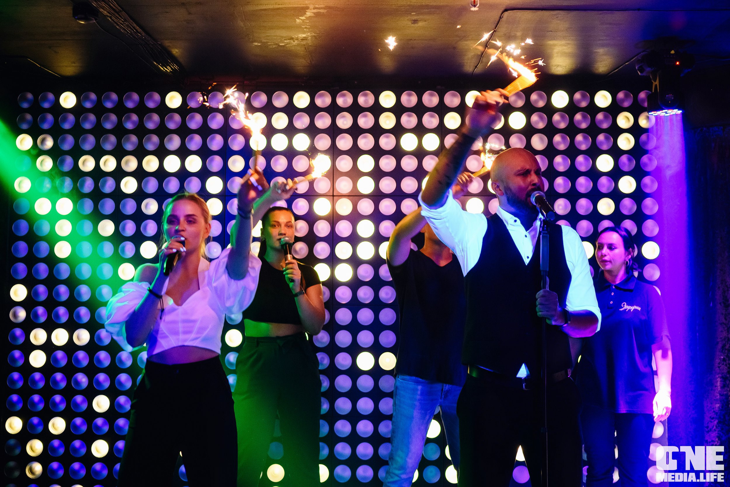 Фоторепортаж из караоке-клуба Эйфория. One Media Life: фоторепортажи, фотоотчеты с мероприятий и заведений