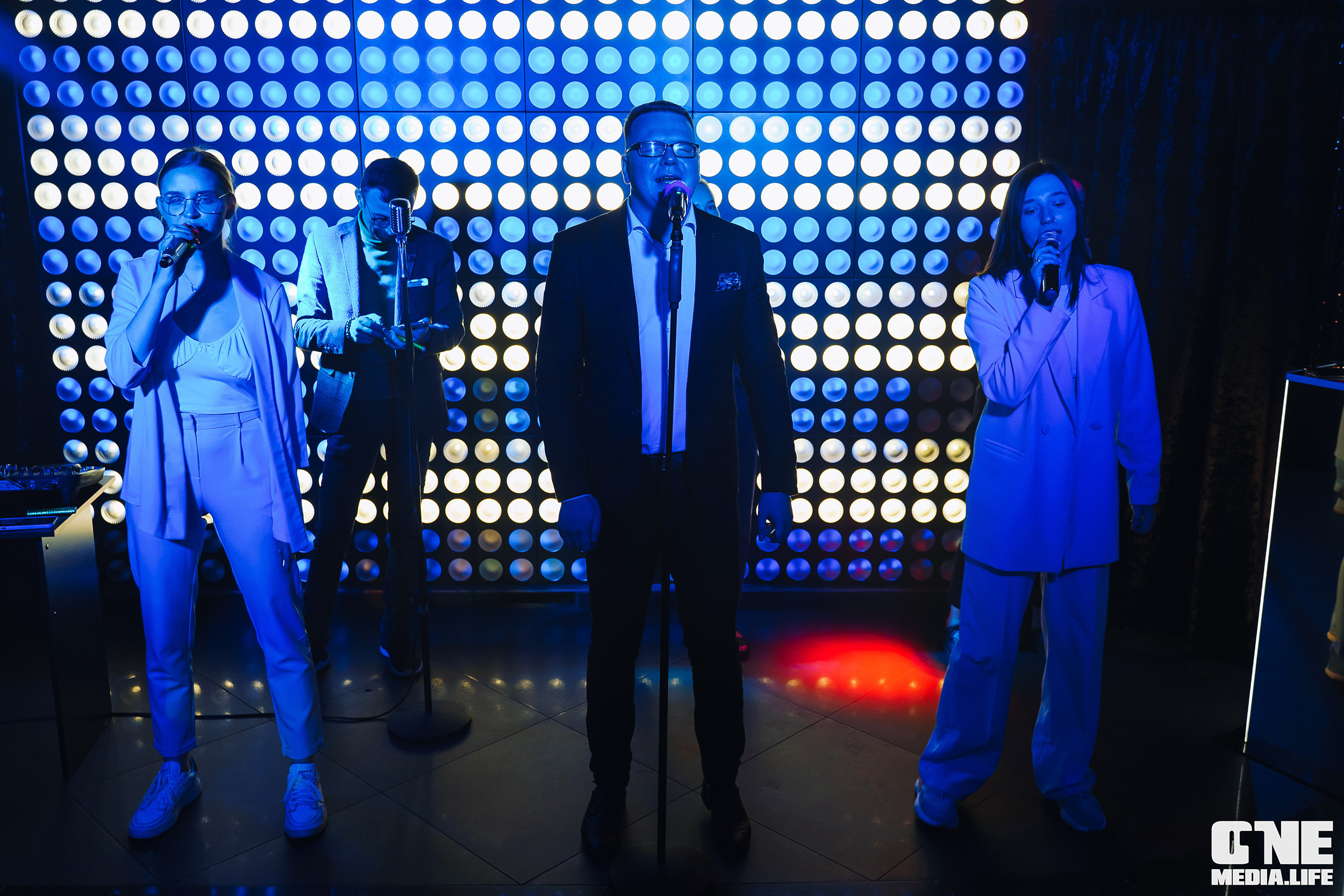 Фоторепортаж из караоке-клуба Эйфория. One Media Life: фоторепортажи, фотоотчеты с мероприятий и заведений