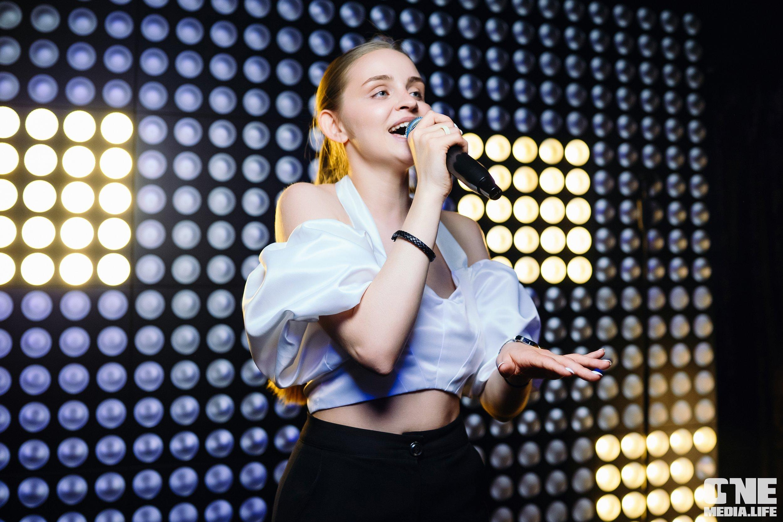 Фоторепортаж из караоке-клуба Эйфория. One Media Life: фоторепортажи, фотоотчеты с мероприятий и заведений