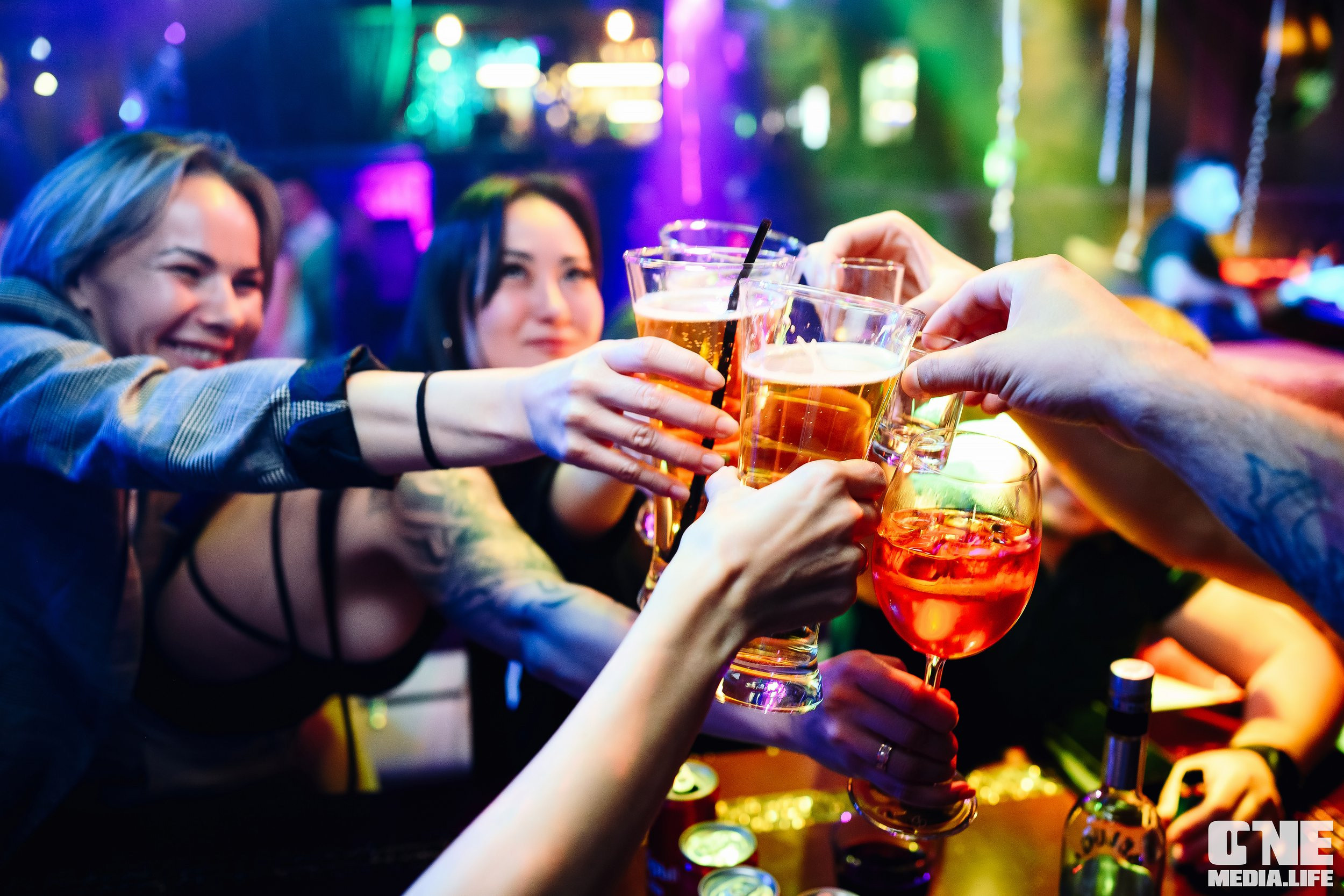 Фотоотчет из караоке-клуба Эйфория. One Media Life: фоторепортажи, фотоотчеты с мероприятий и заведений