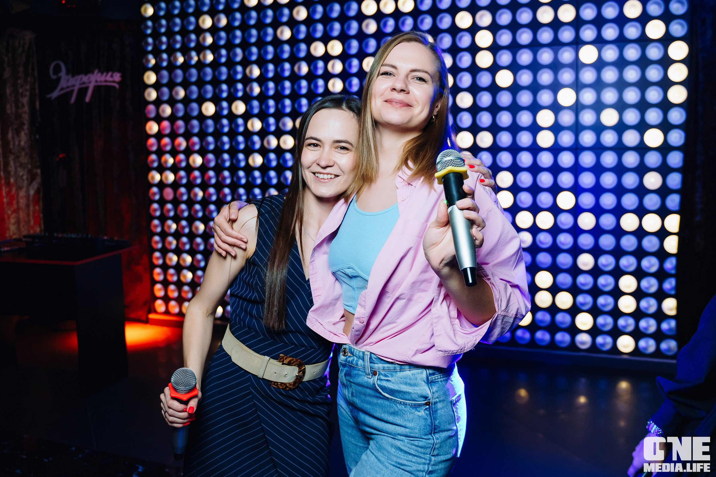 Фотоотчет из караоке-клуба Эйфория. One Media Life: фоторепортажи, фотоотчеты с мероприятий и заведений
