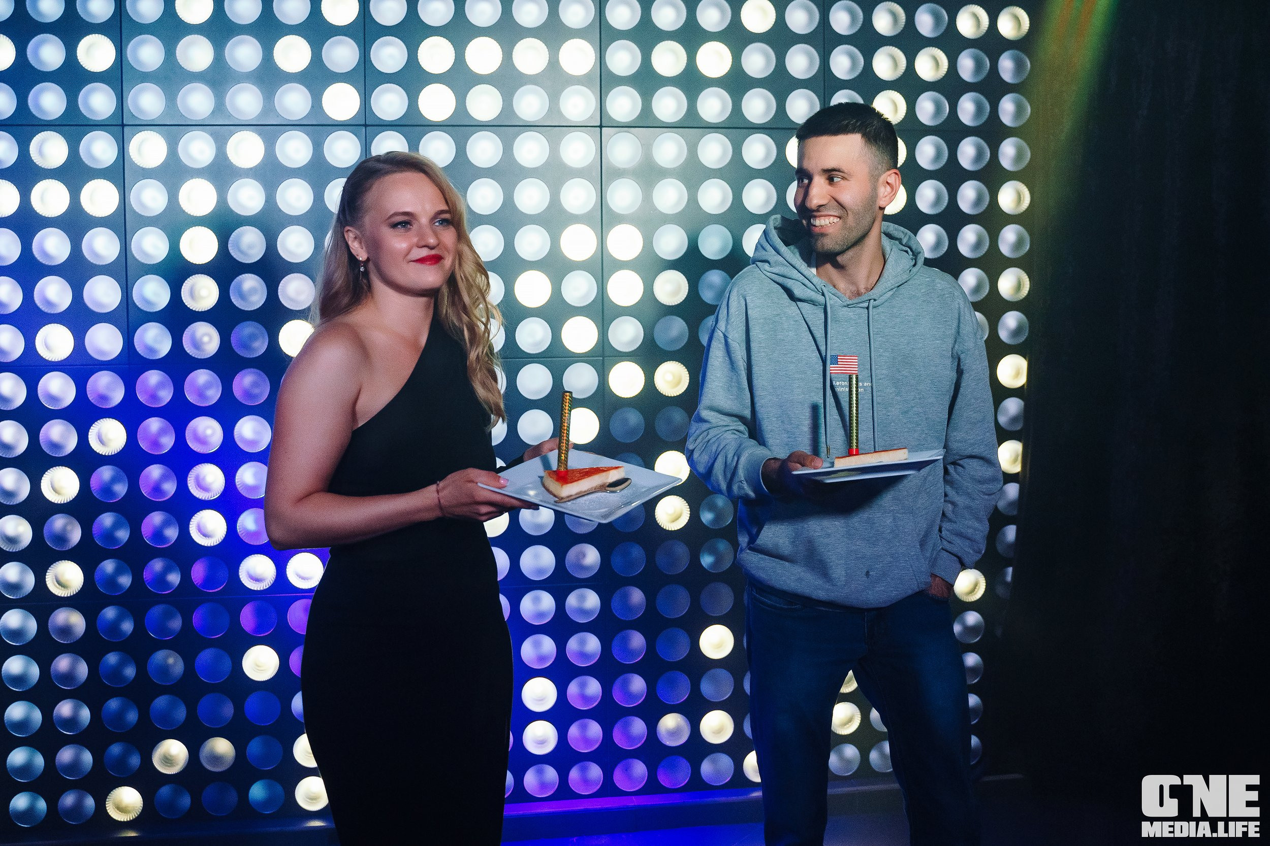 Фотоотчет из караоке-клуба Эйфория. One Media Life: фоторепортажи, фотоотчеты с мероприятий и заведений