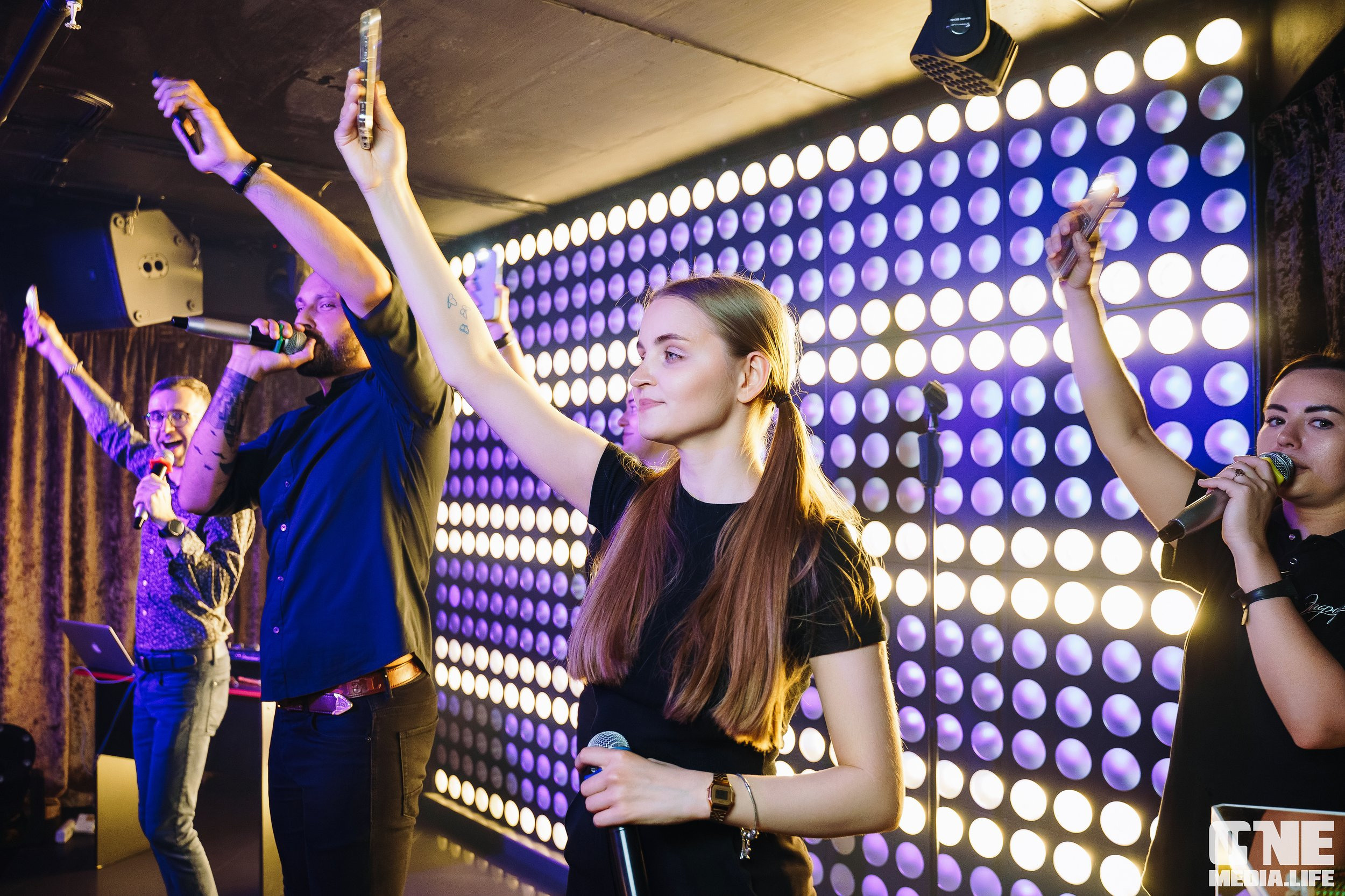 Фоторепортаж из караоке-клуба Эйфория. One Media Life: фоторепортажи, фотоотчеты с мероприятий и заведений