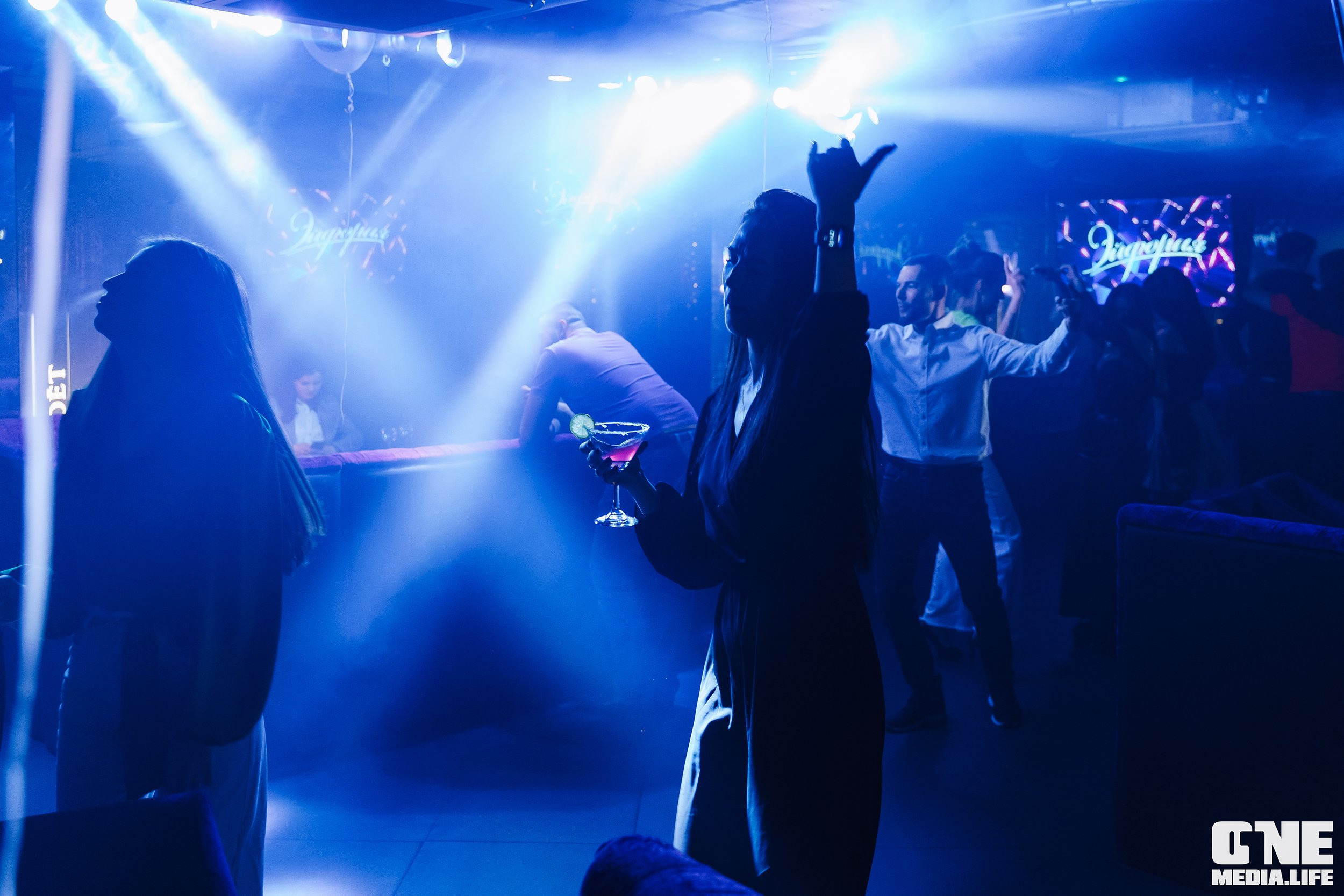 Фоторепортаж из караоке-клуба Эйфория. One Media Life: фоторепортажи, фотоотчеты с мероприятий и заведений