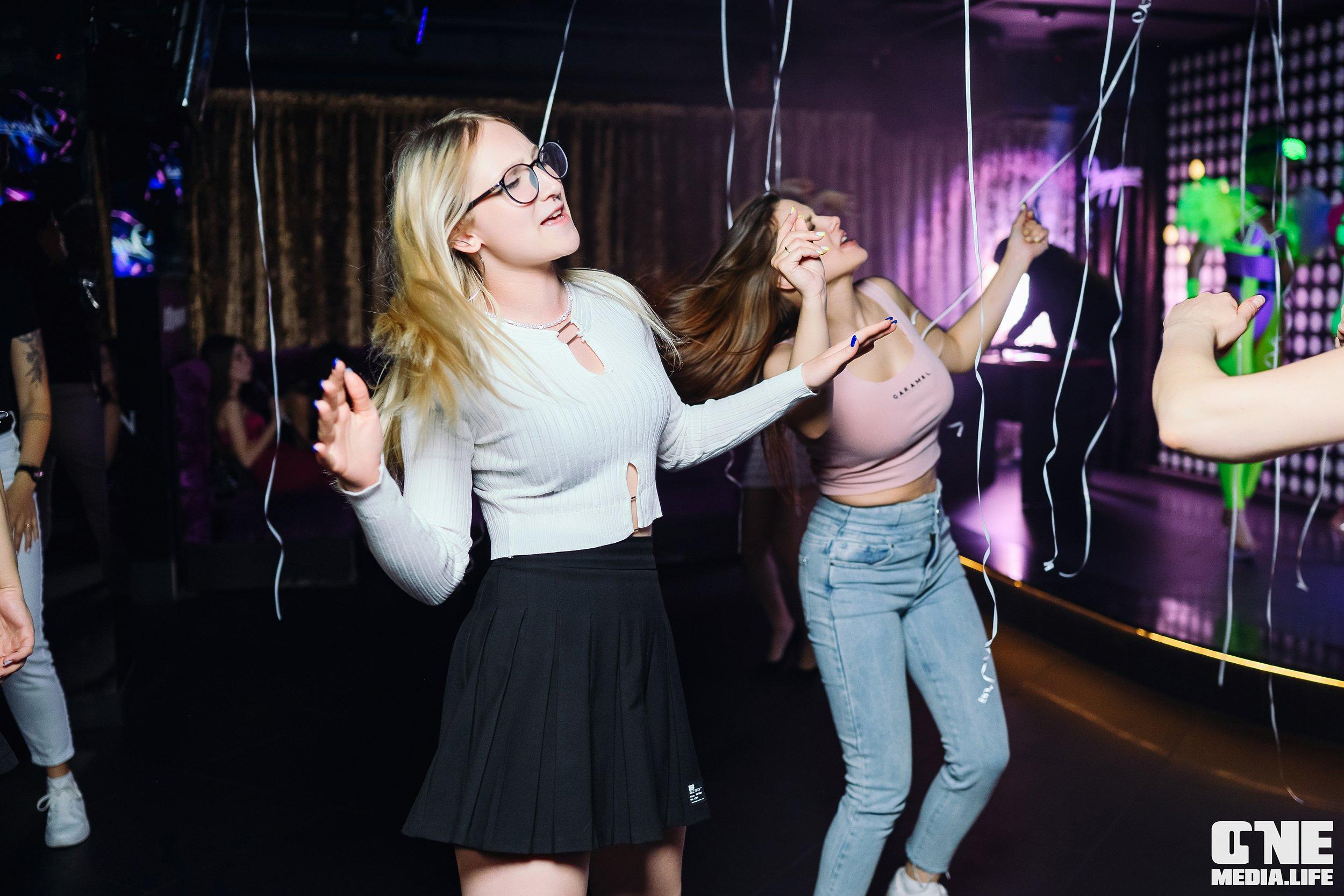 Фоторепортаж из караоке-клуба Эйфория. One Media Life: фоторепортажи, фотоотчеты с мероприятий и заведений