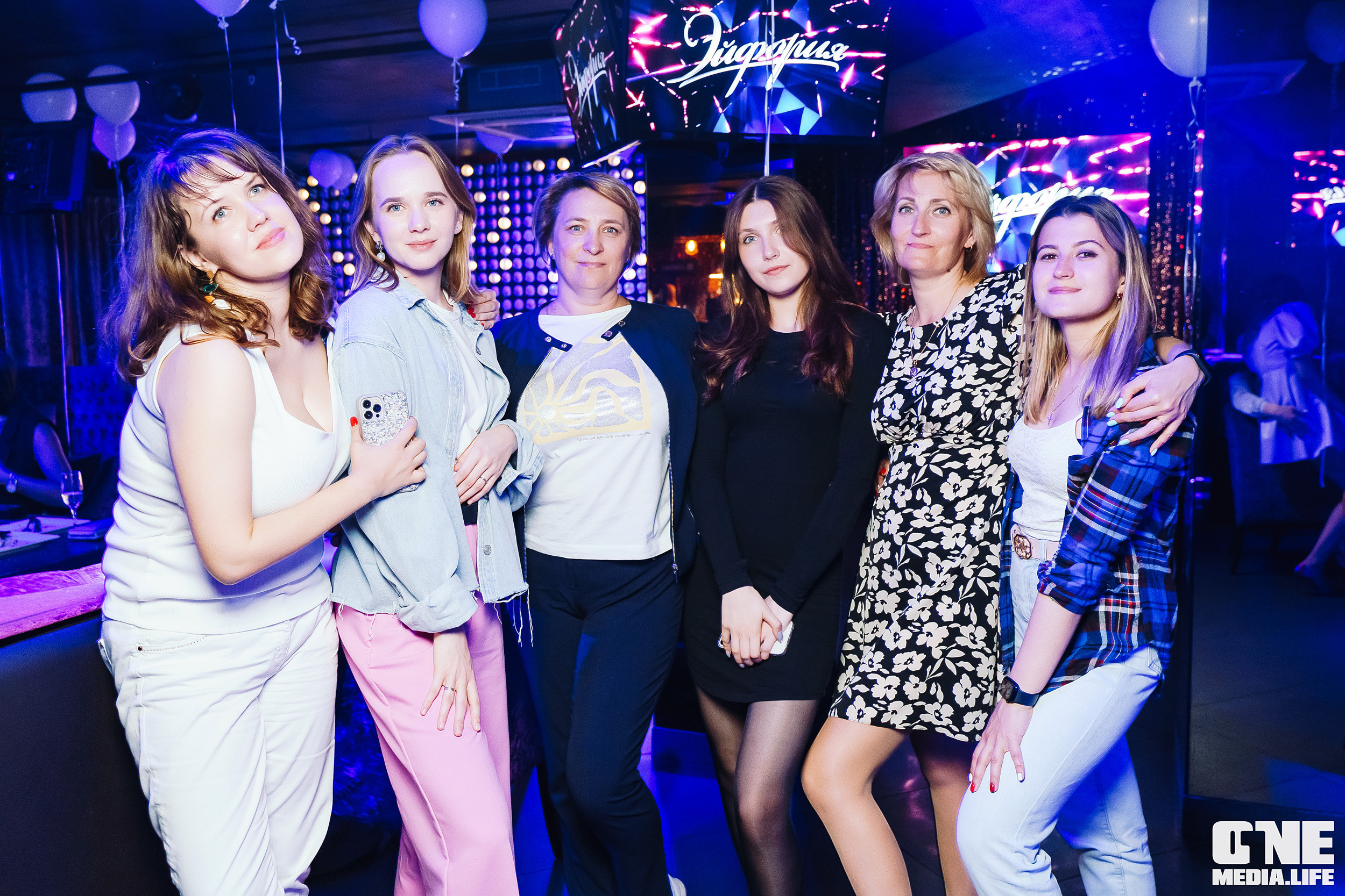 Фоторепортаж из караоке-клуба Эйфория. One Media Life: фоторепортажи, фотоотчеты с мероприятий и заведений