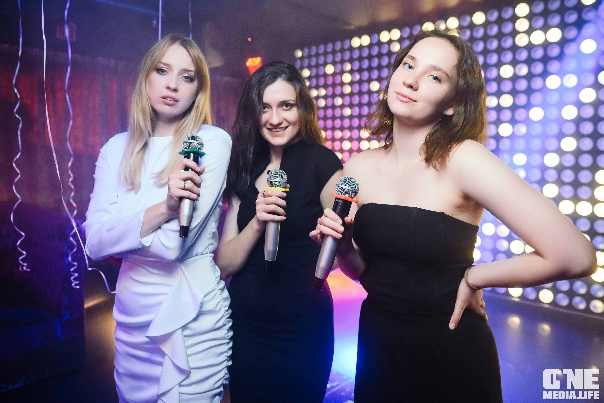 Фотоотчет из караоке-клуба Эйфория. One Media Life: фоторепортажи, фотоотчеты с мероприятий и заведений