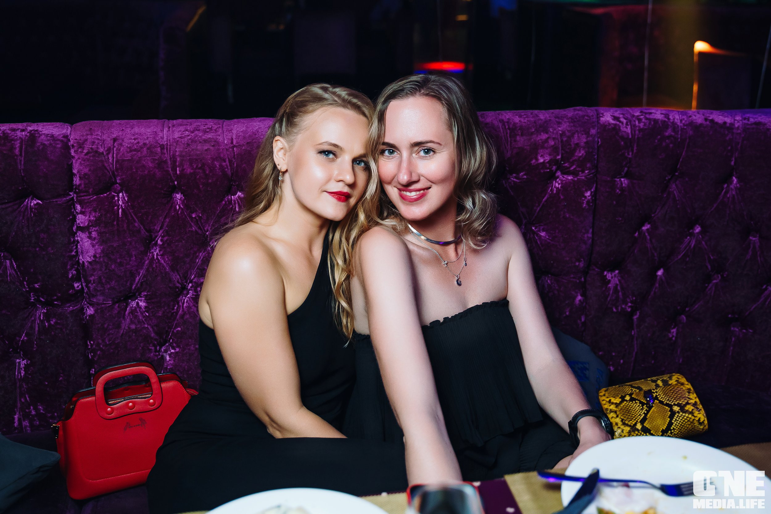 Фотоотчет из караоке-клуба Эйфория. One Media Life: фоторепортажи, фотоотчеты с мероприятий и заведений