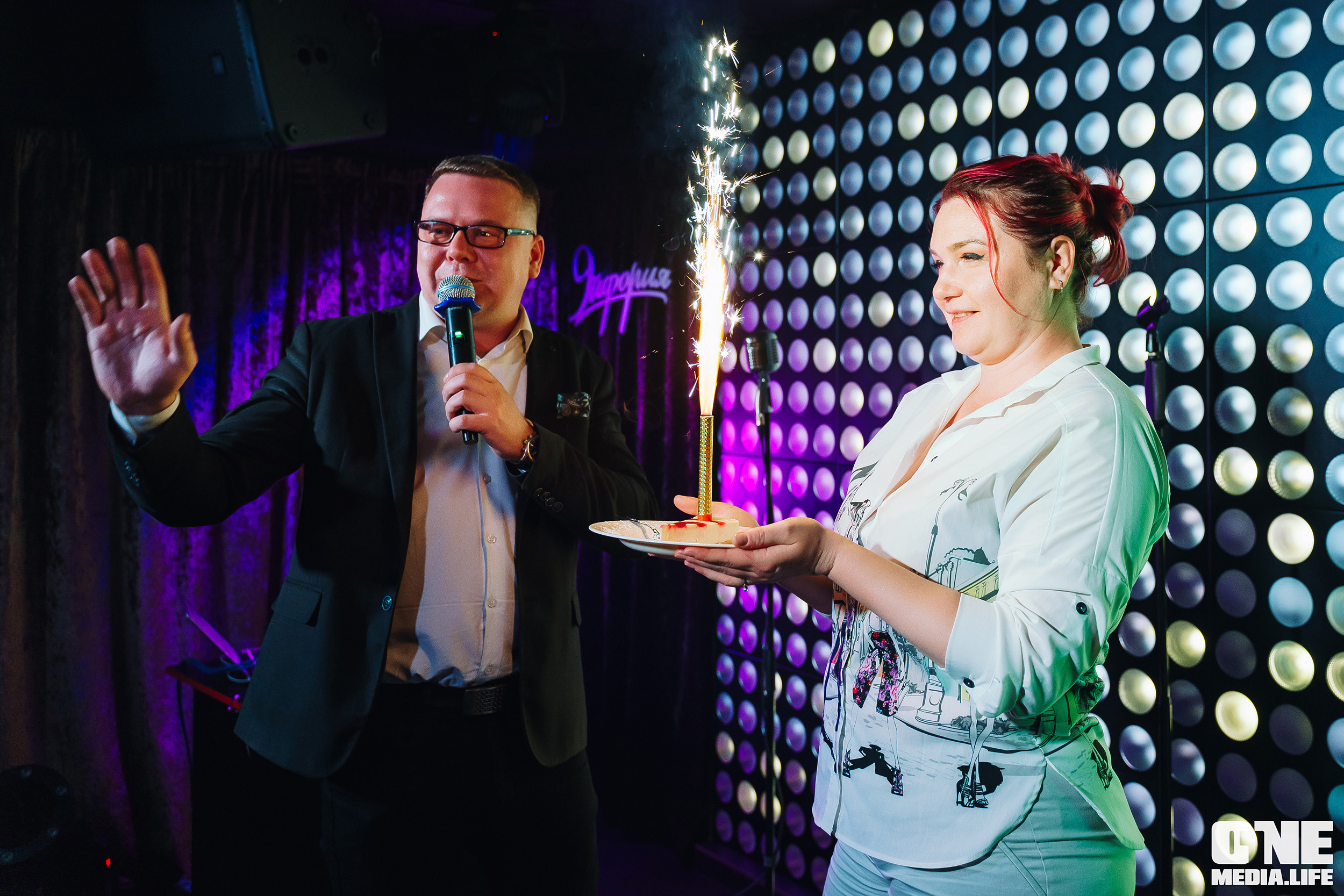 Фоторепортаж из караоке-клуба Эйфория. One Media Life: фоторепортажи, фотоотчеты с мероприятий и заведений