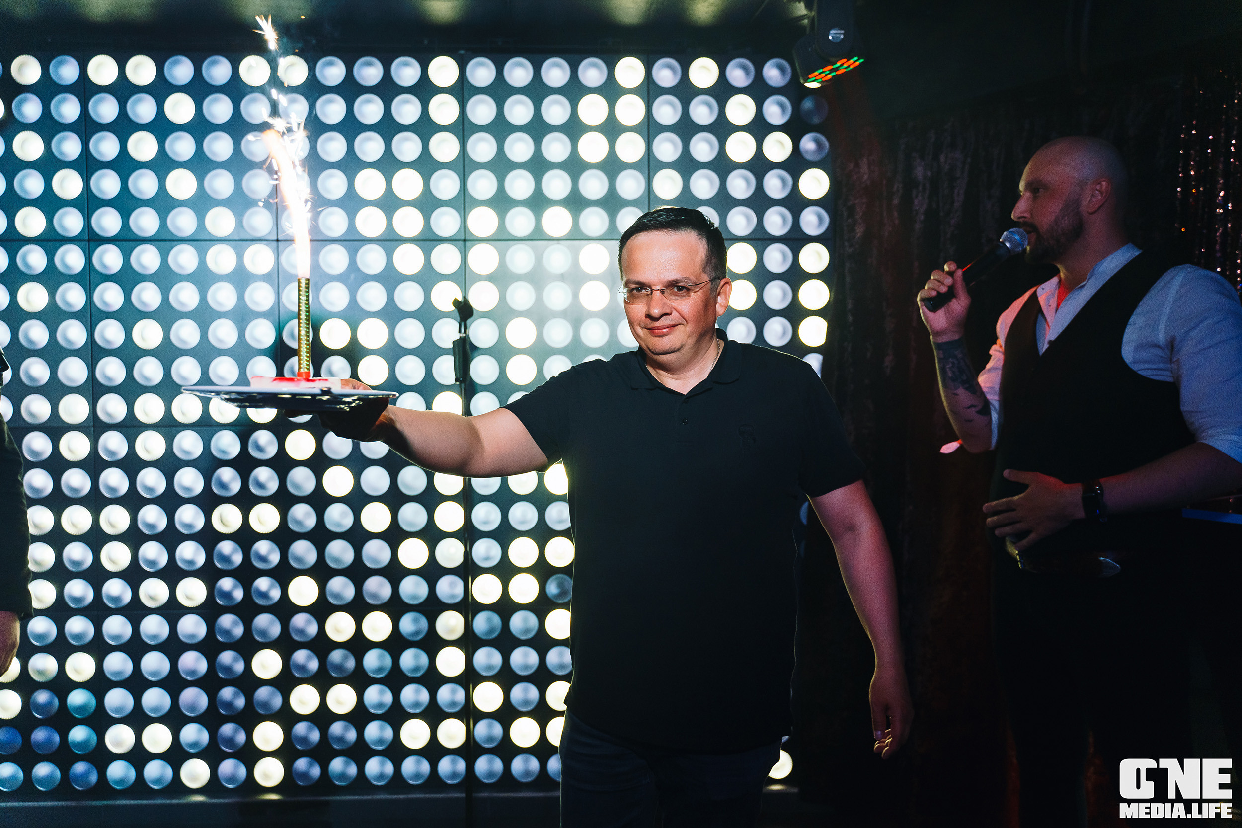 Фоторепортаж из караоке-клуба Эйфория. One Media Life: фоторепортажи, фотоотчеты с мероприятий и заведений