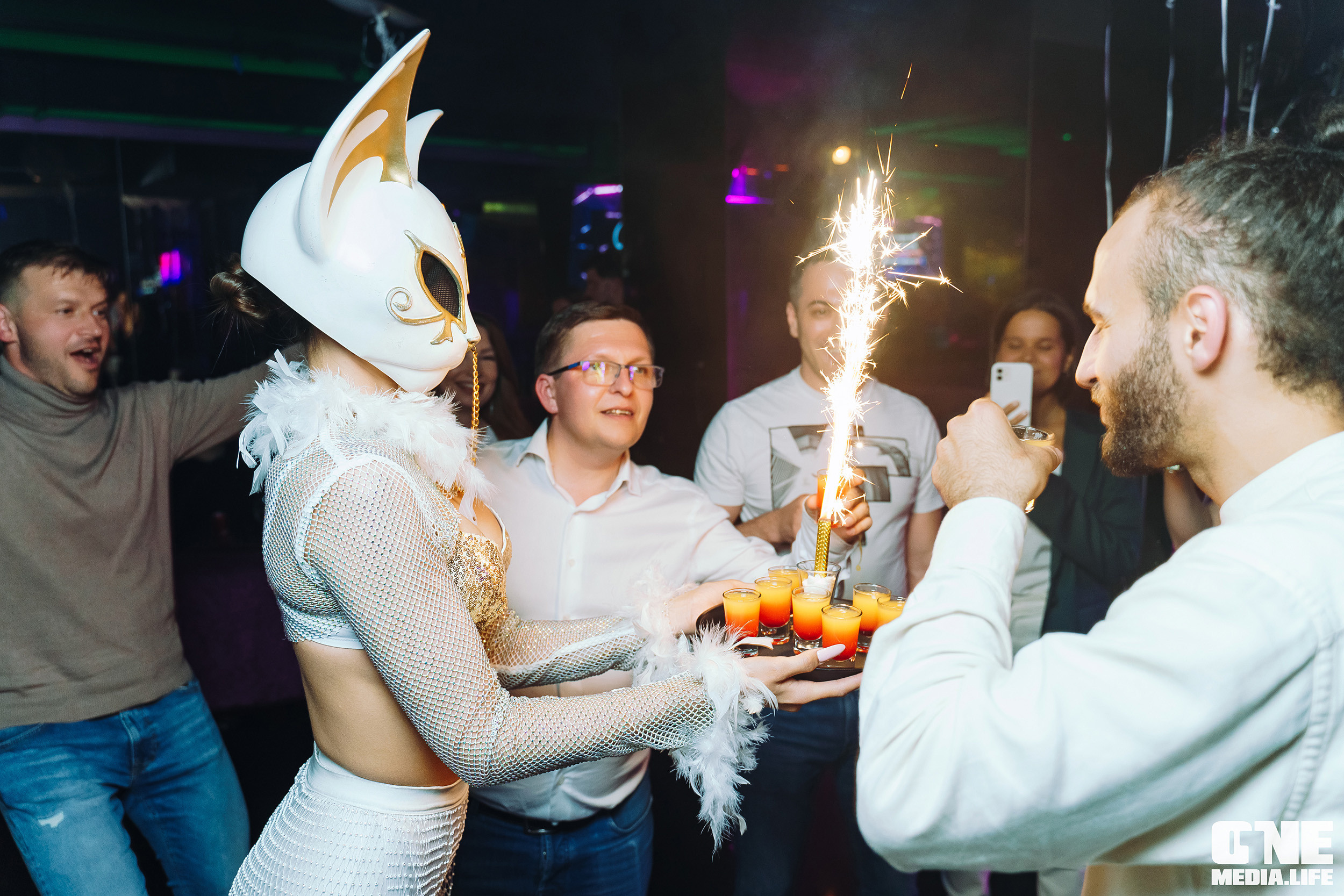 Фоторепортаж из караоке-клуба Эйфория. One Media Life: фоторепортажи, фотоотчеты с мероприятий и заведений
