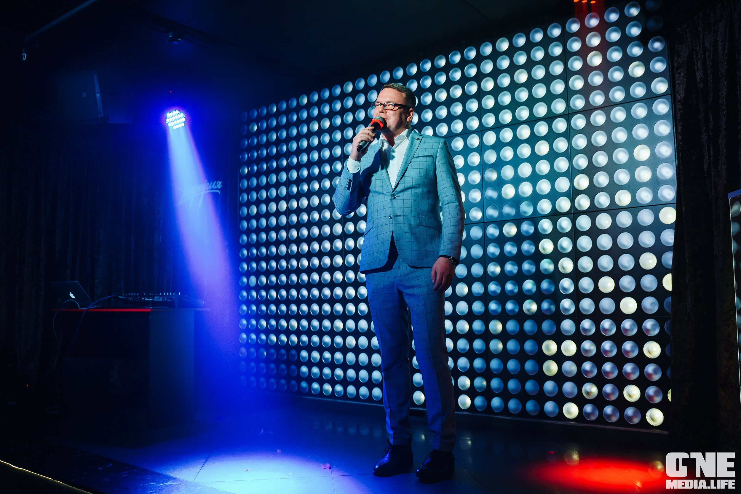 Фотоотчет из караоке-клуба Эйфория. One Media Life: фоторепортажи, фотоотчеты с мероприятий и заведений