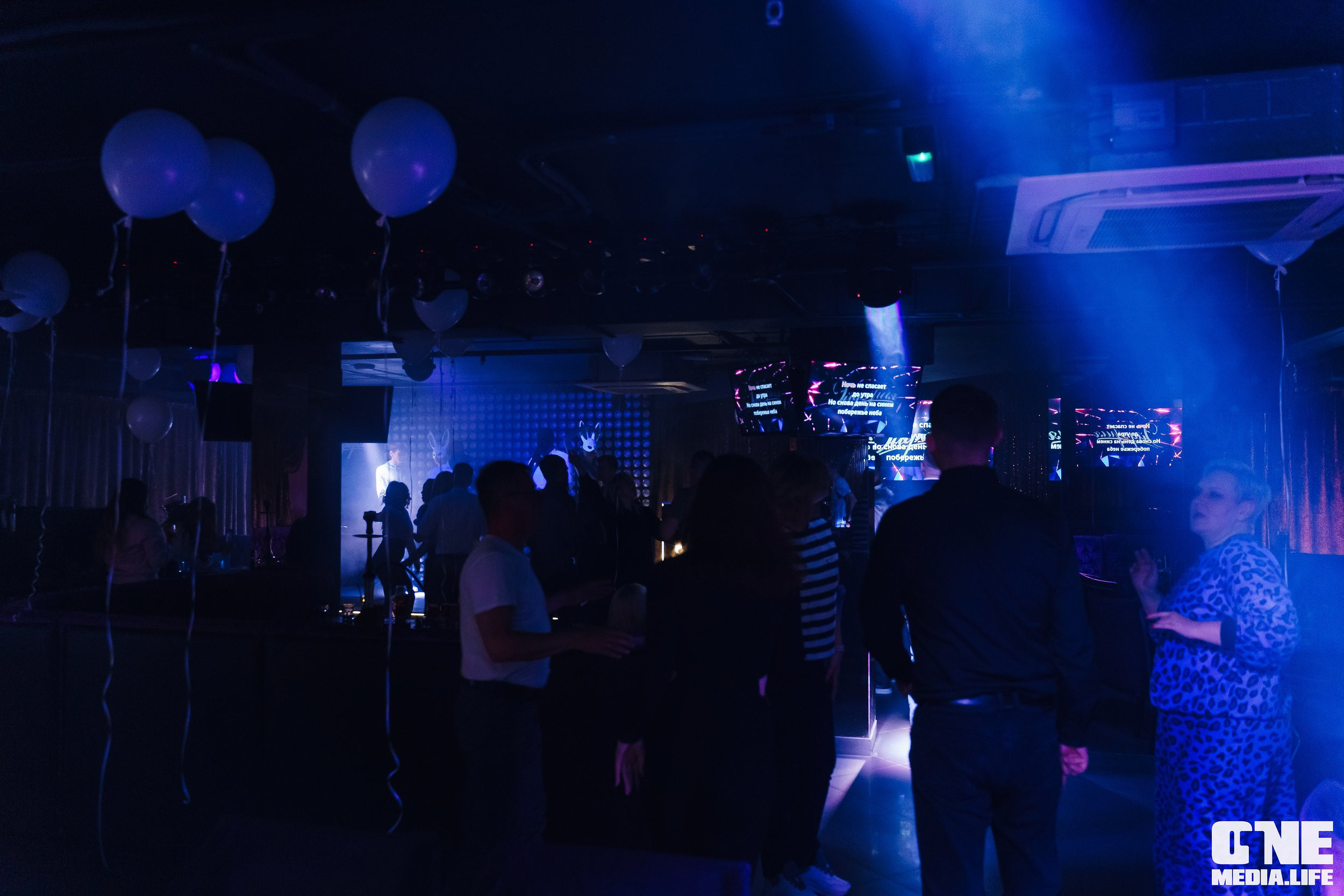 Фоторепортаж из караоке-клуба Эйфория. One Media Life: фоторепортажи, фотоотчеты с мероприятий и заведений