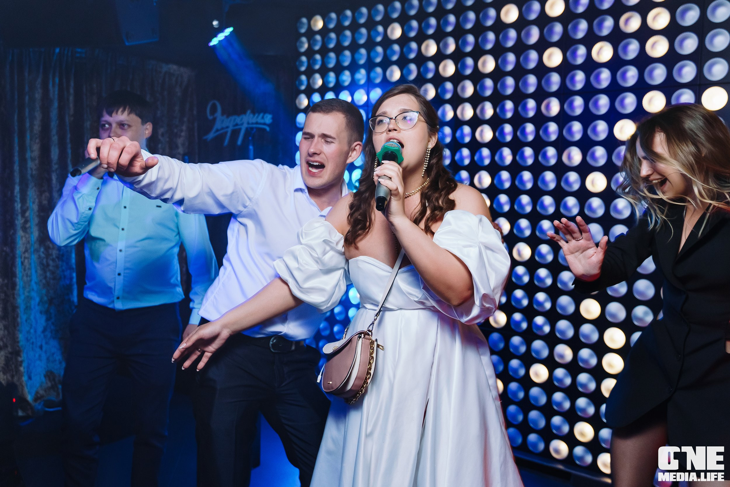 Фоторепортаж из караоке-клуба Эфория. One Media Life: фоторепортажи, фотоотчеты с мероприятий и заведений