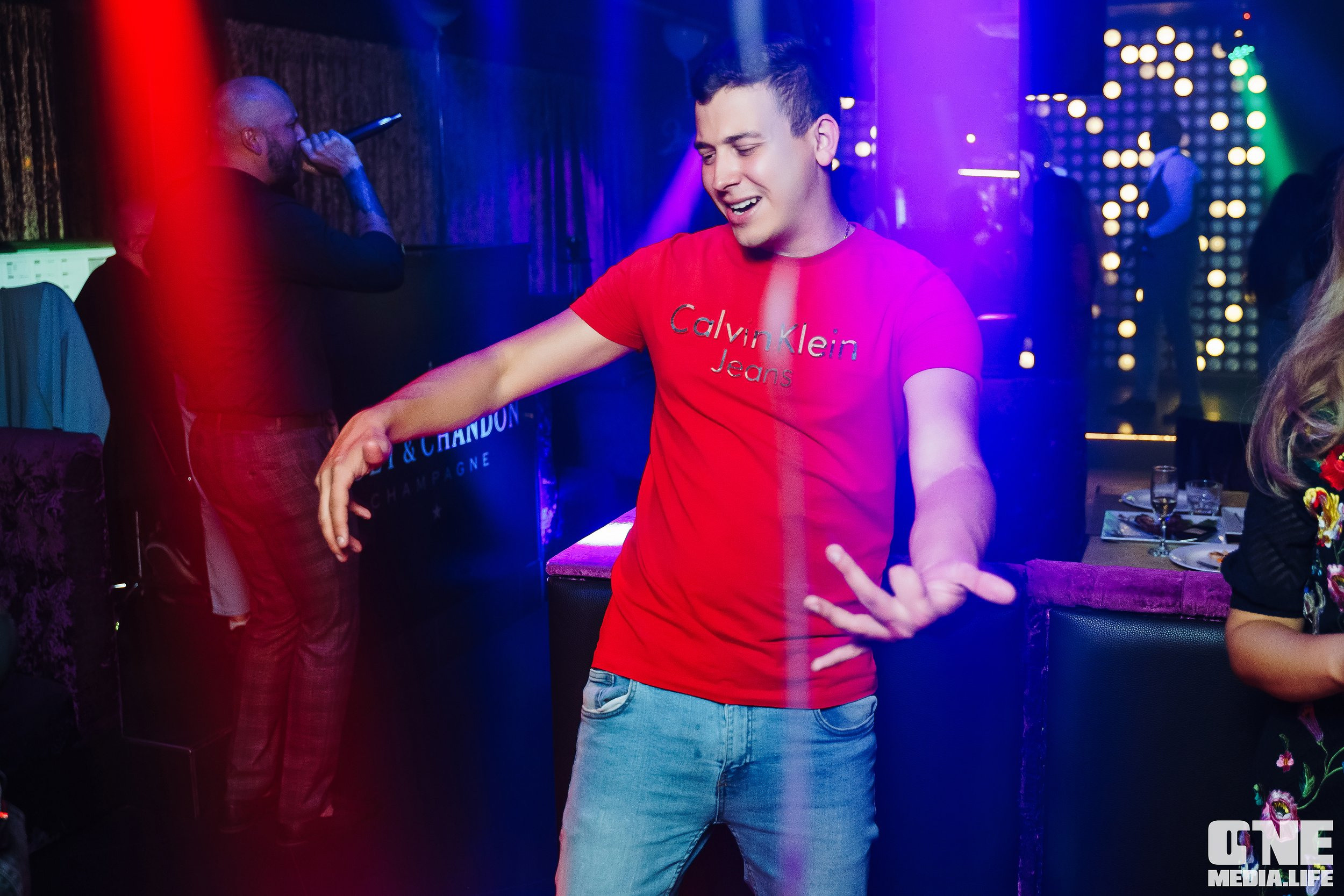 Фотоотчет из караоке-клуба Эйфория. One Media Life: фоторепортажи, фотоотчеты с мероприятий и заведений