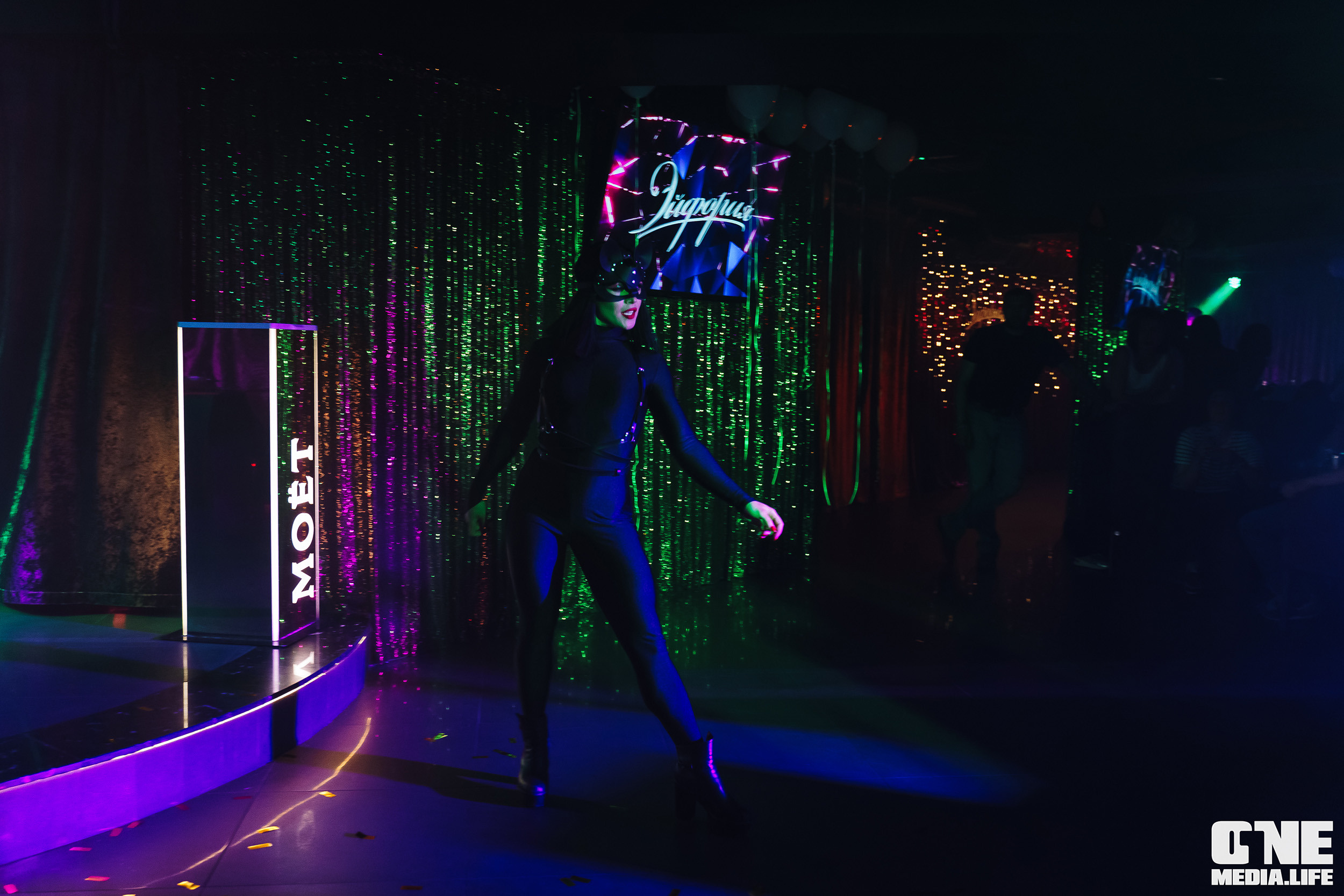 Фоторепортаж из караоке-клуба Эйфория. One Media Life: фоторепортажи, фотоотчеты с мероприятий и заведений