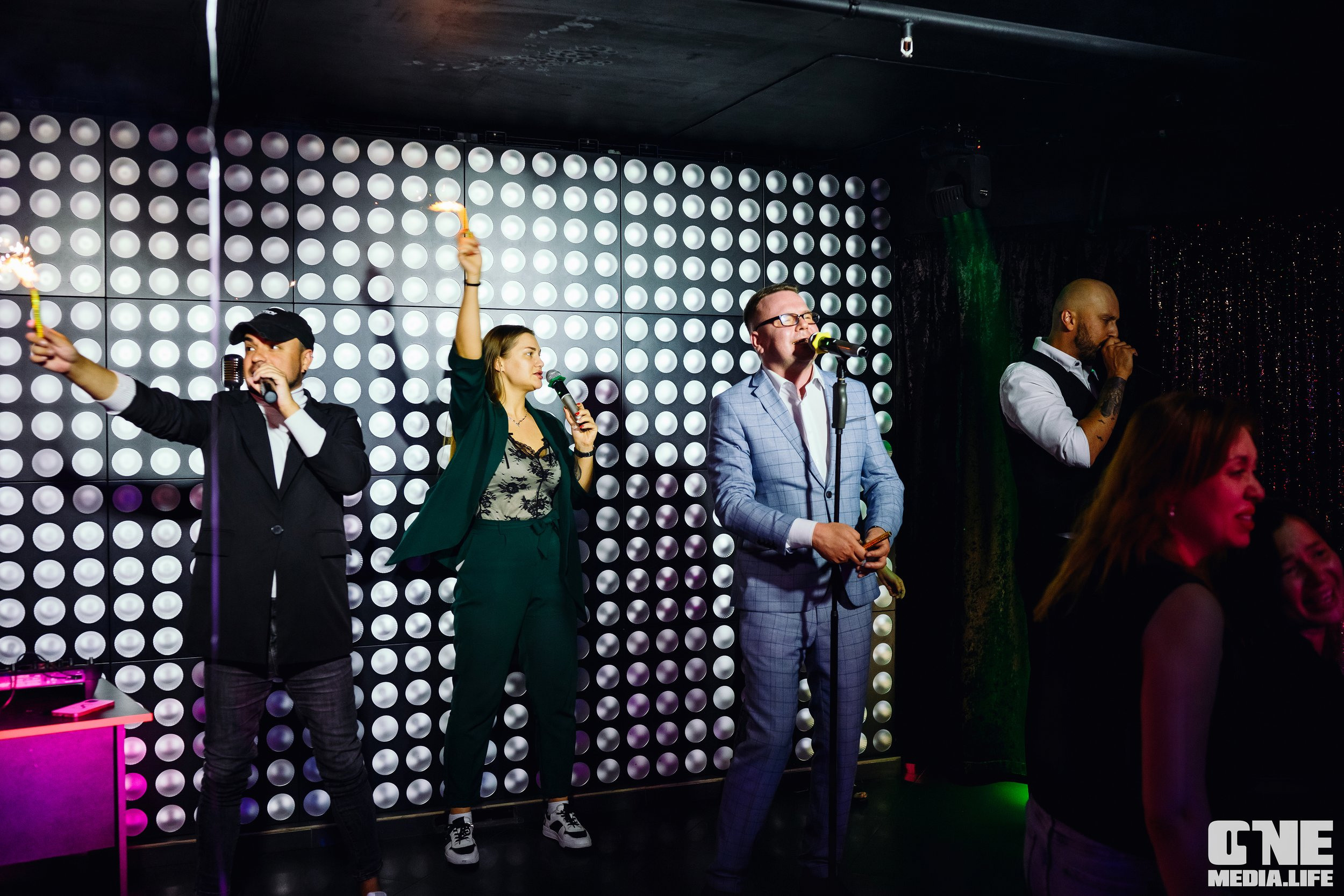 Фоторепортаж из караоке-клуба Эйфория. One Media Life: фоторепортажи, фотоотчеты с мероприятий и заведений