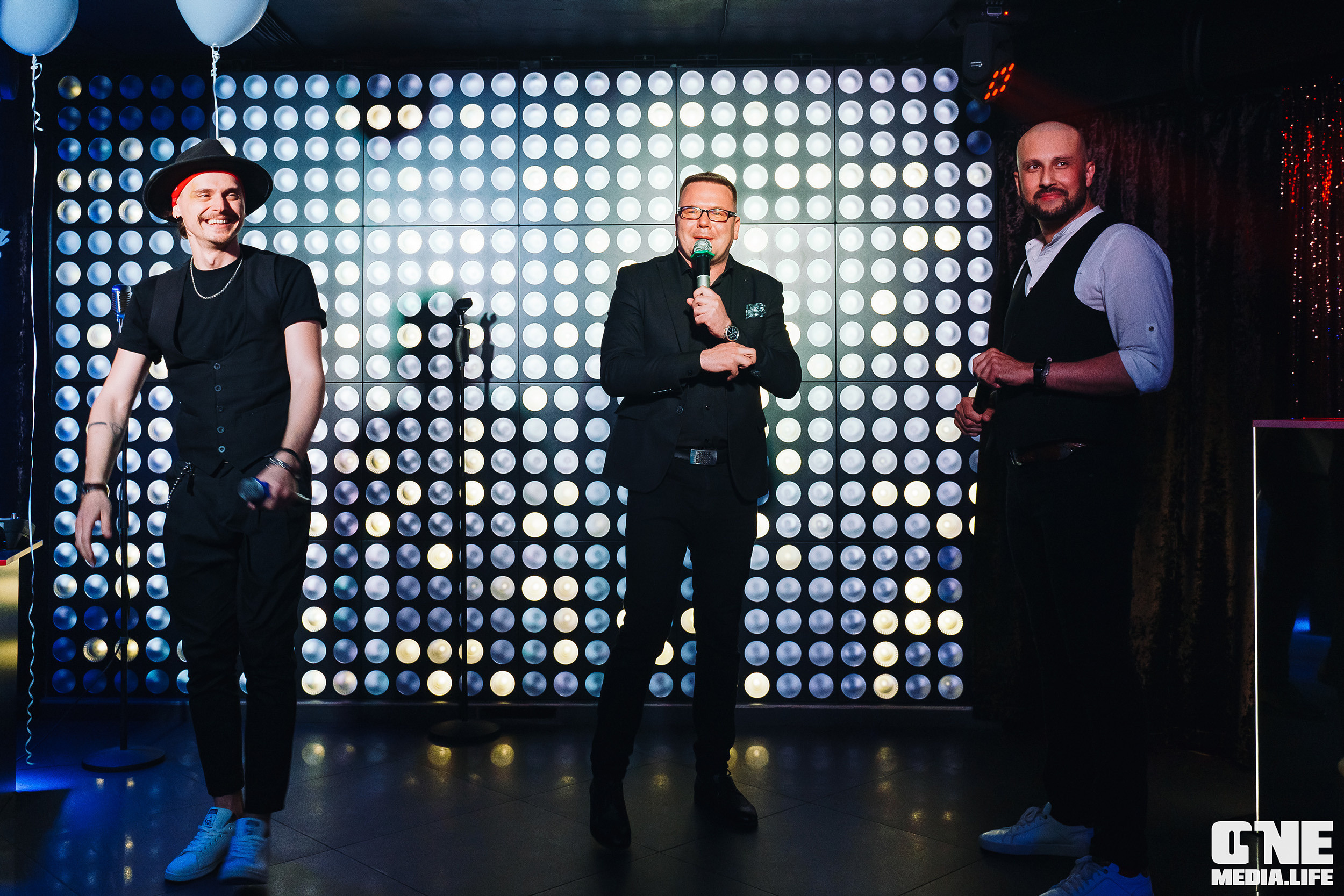 Фоторепортаж из караоке-клуба Эйфория. One Media Life: фоторепортажи, фотоотчеты с мероприятий и заведений