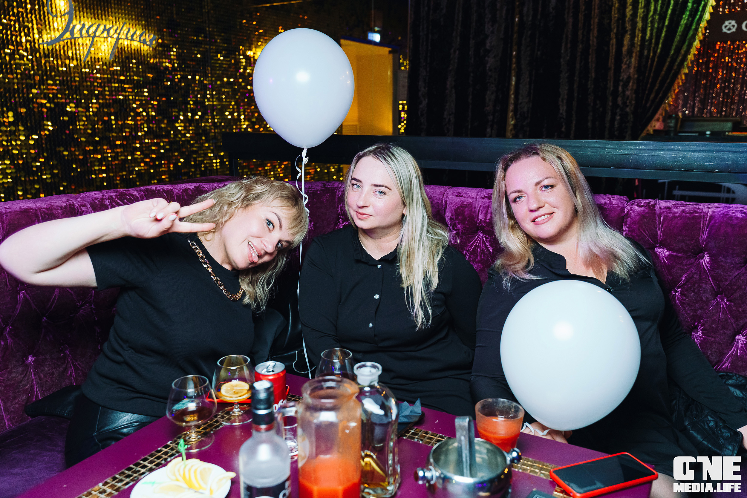 Фоторепортаж из караоке-клуба Эйфория. One Media Life: фоторепортажи, фотоотчеты с мероприятий и заведений