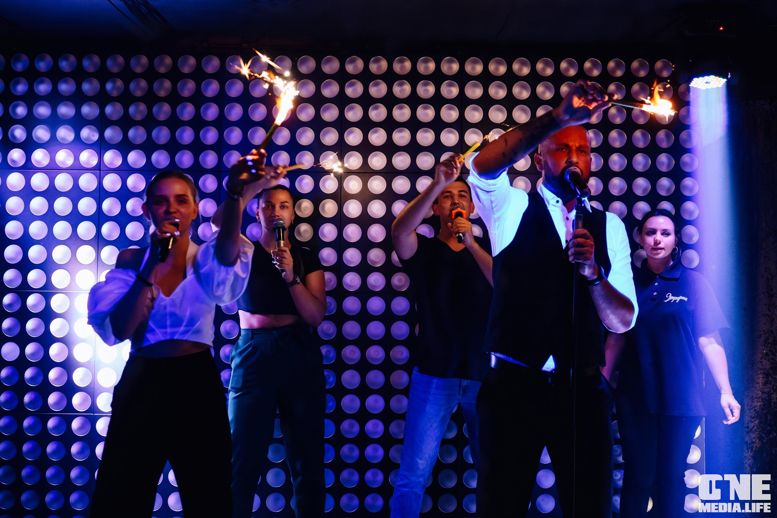 Фоторепортаж из караоке-клуба Эйфория. One Media Life: фоторепортажи, фотоотчеты с мероприятий и заведений