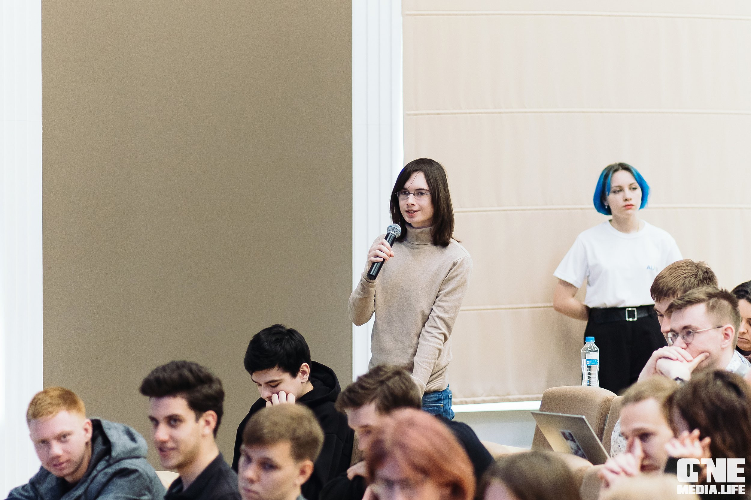 Серия лекция по искусственному интеллекту. One Media Life: фоторепортажи, фотоотчеты с мероприятий и заведений