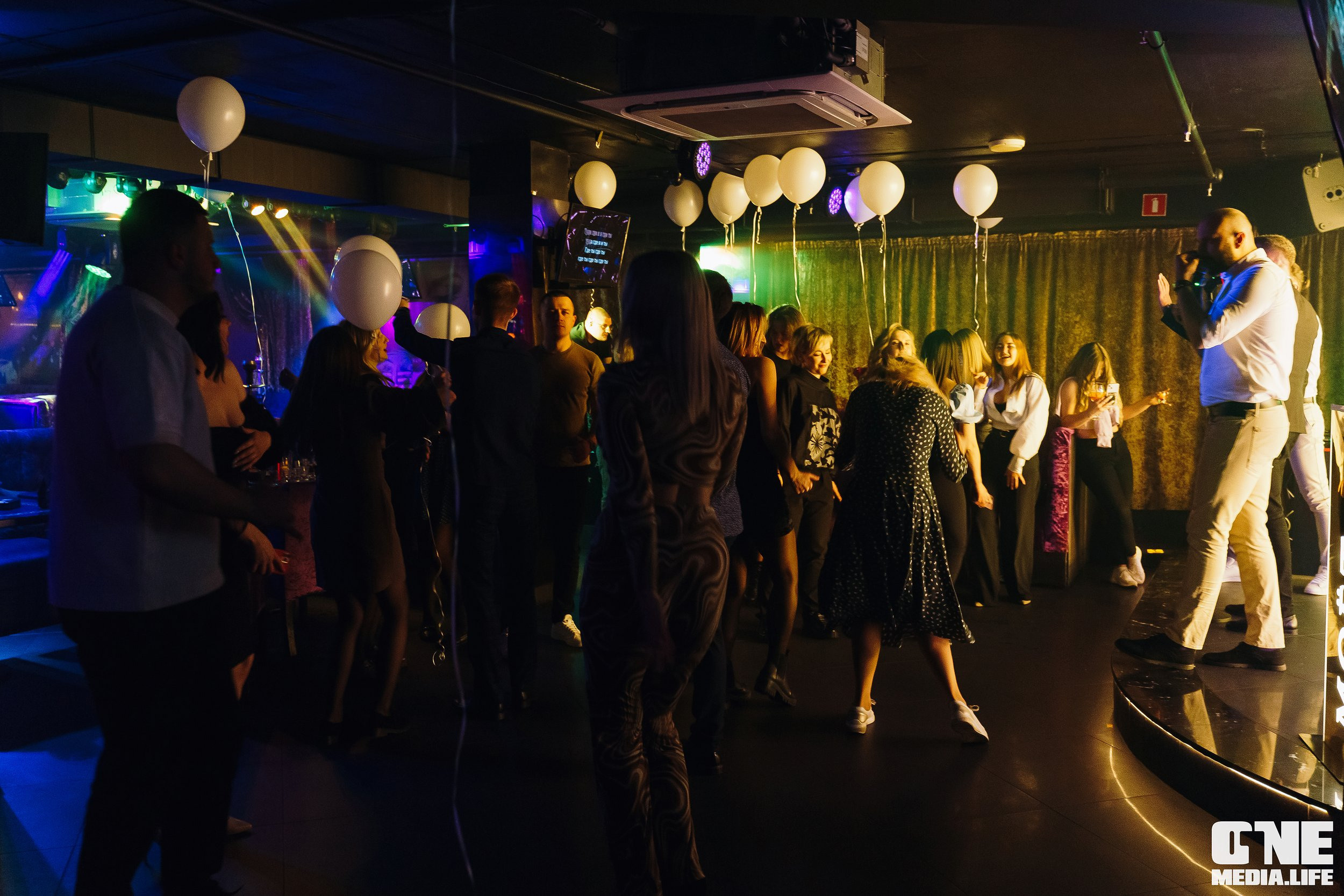 Фоторепортаж из караоке-клуба Эйфория. One Media Life: фоторепортажи, фотоотчеты с мероприятий и заведений