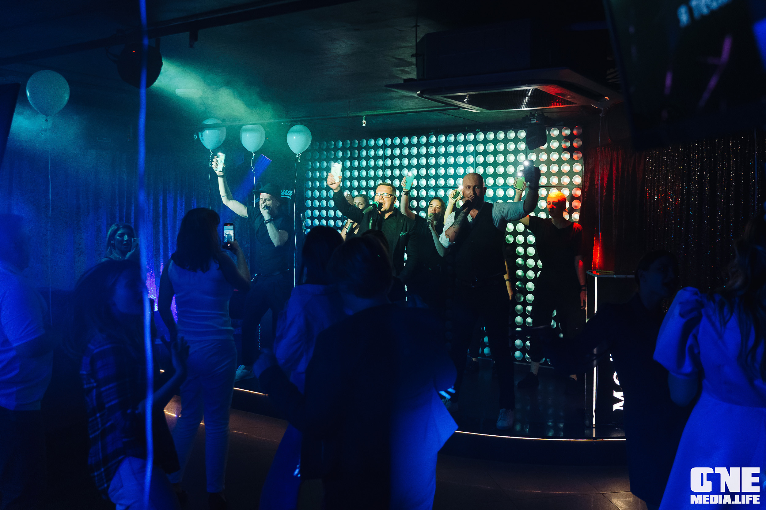 Фоторепортаж из караоке-клуба Эйфория. One Media Life: фоторепортажи, фотоотчеты с мероприятий и заведений