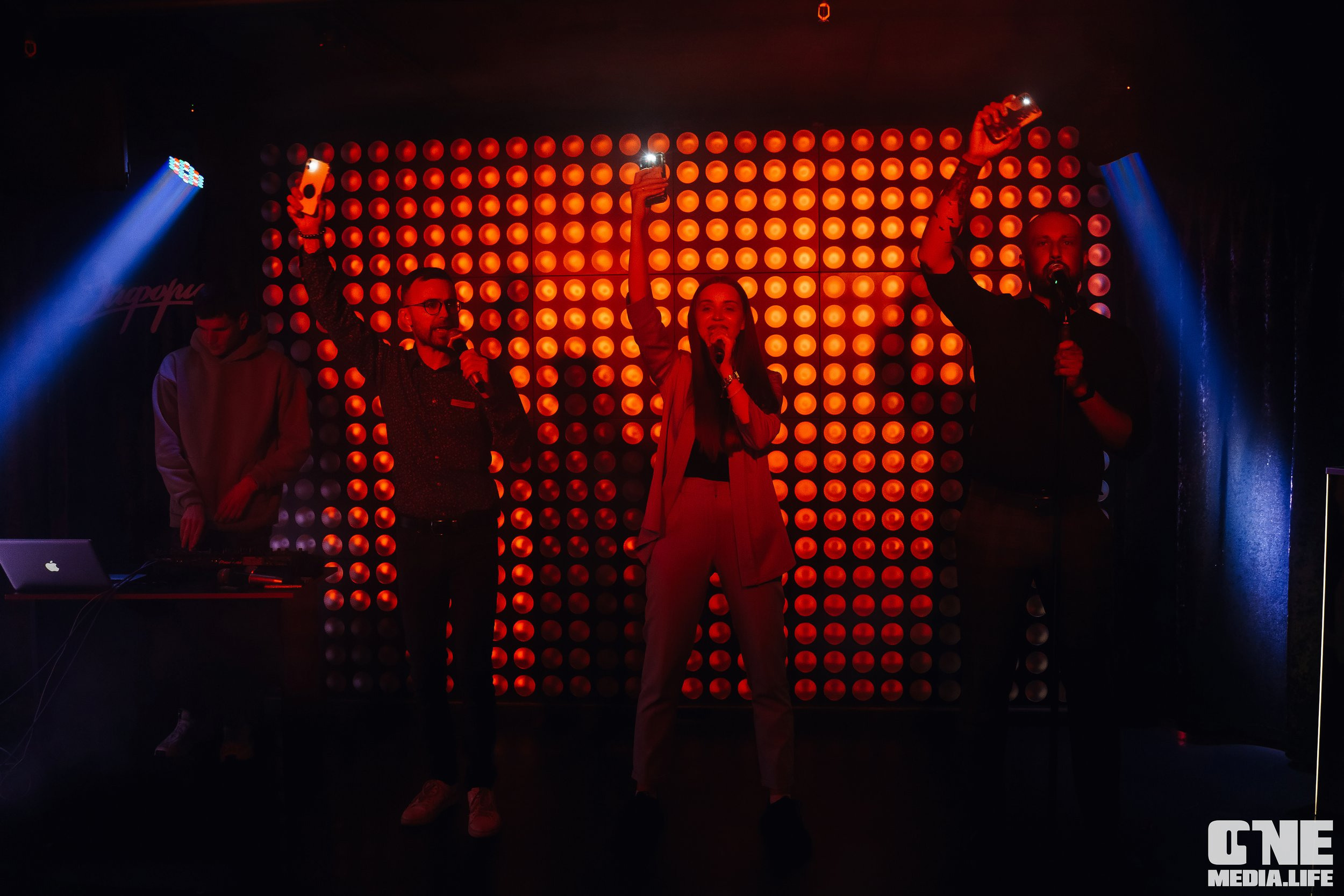 Фотоотчет из караоке-клуба Эйфория. One Media Life: фоторепортажи, фотоотчеты с мероприятий и заведений