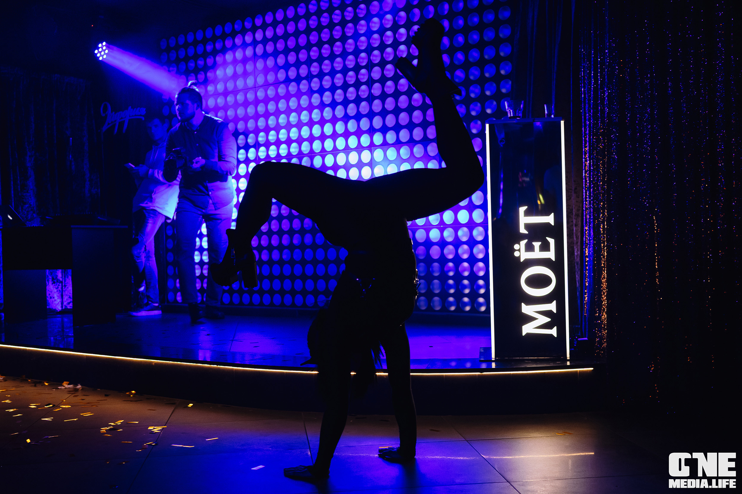 Фоторепортаж из караоке-клуба Эйфория. One Media Life: фоторепортажи, фотоотчеты с мероприятий и заведений